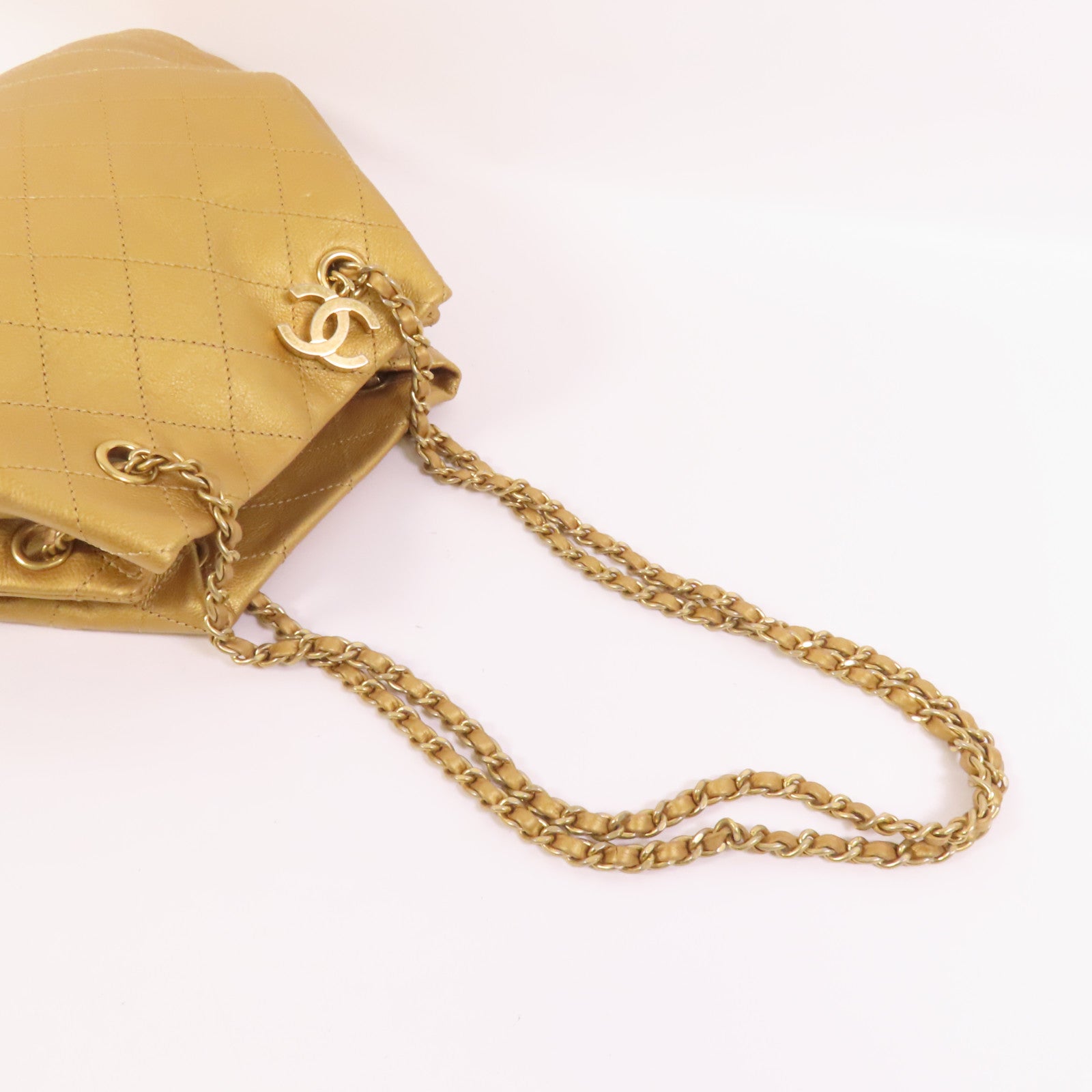 CHANEL 牛皮皮革Chain Shoulder金扣鏈帶肩背袋