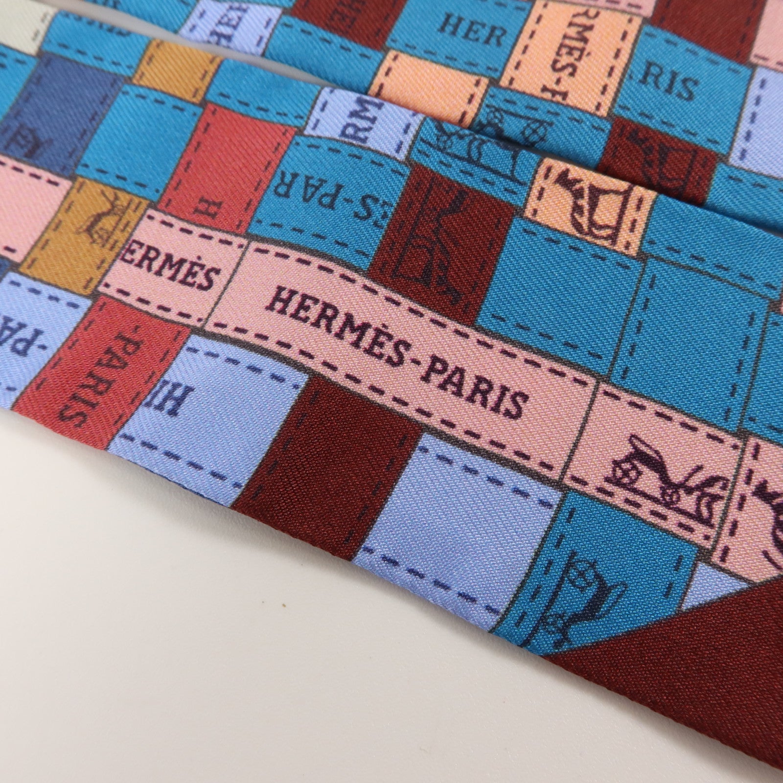 HERMES 絲質Twilly絲巾