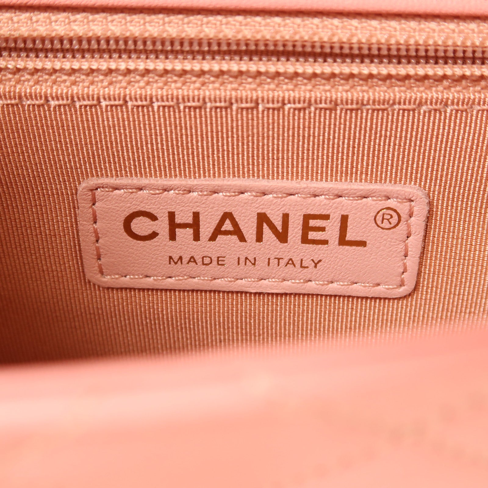 CHANEL 牛皮皮革Chain Shoulder金扣鏈帶肩背袋粉紅色