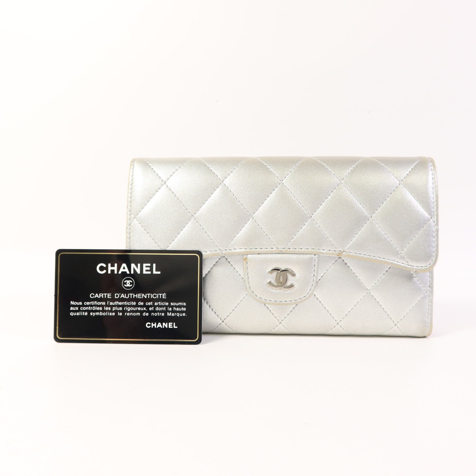 CHANEL 羊皮皮革Trifold Long Wallet銀扣長錢包