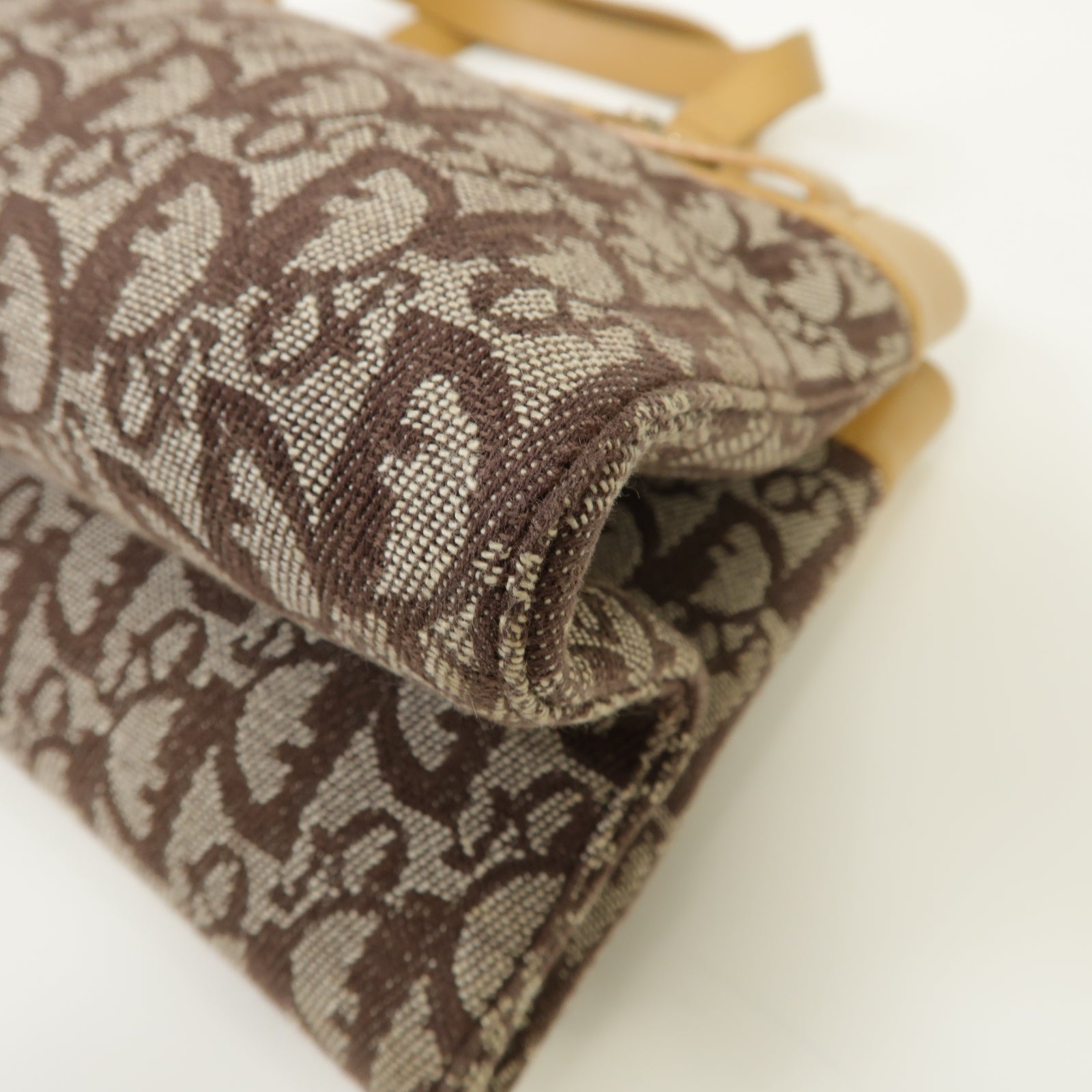 Dior 帆布Shoulder Bag金扣肩背袋棕色