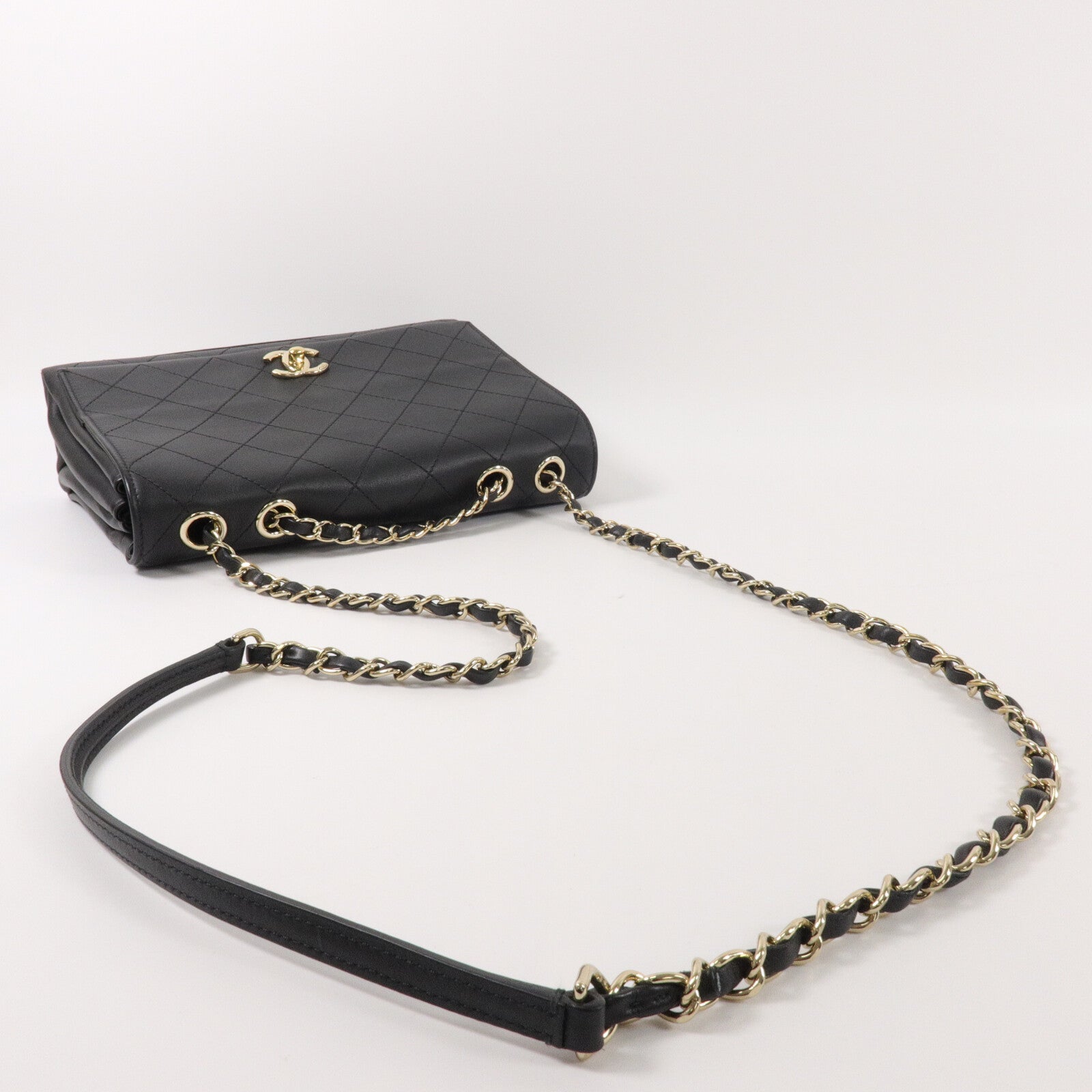 CHANEL 牛皮皮革Chain Shoulder鏈帶肩背袋