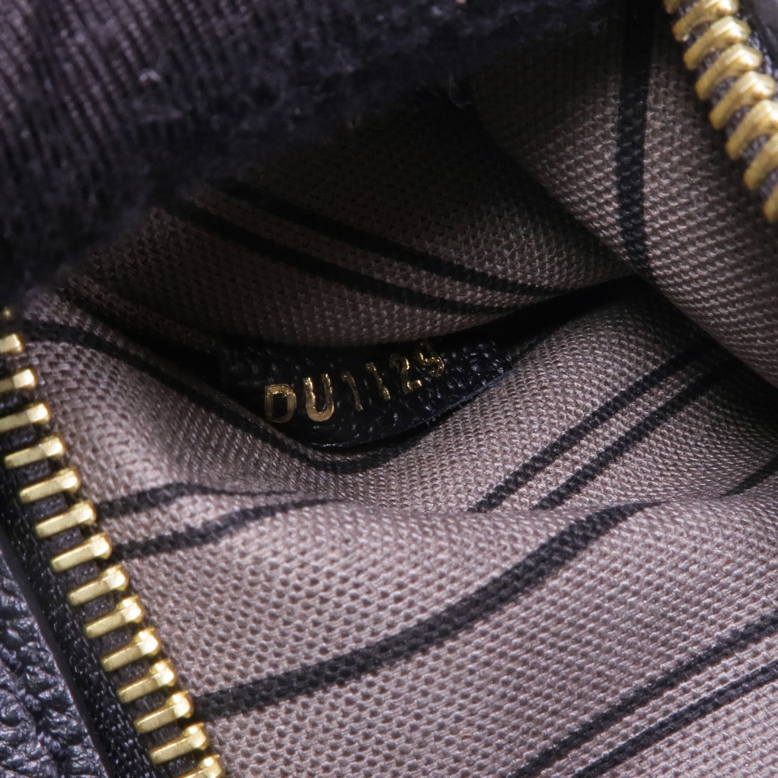 LOUIS VUITTON Monogram Empreinte Pochette Metis金扣手挽肩背兩用袋