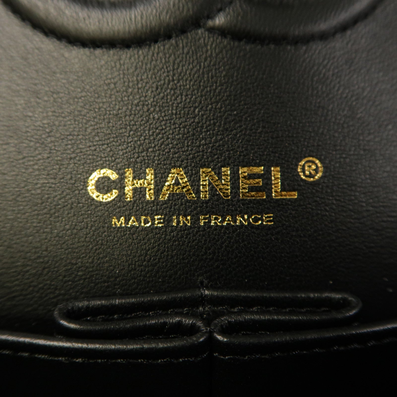 CHANEL 【激減優惠】菱格羊皮皮革Classic 25金扣鏈帶肩背袋黑色/白色