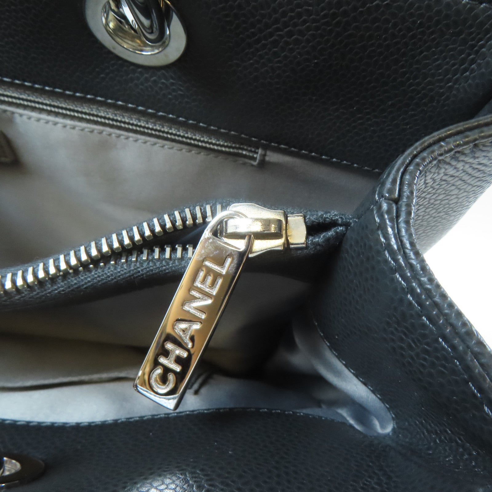 CHANEL 菱格Caviar皮革GST Grand Shopping Tote Bag銀扣肩背袋灰色