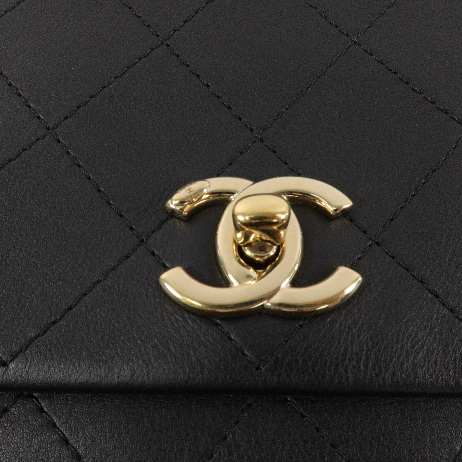 CHANEL 牛皮皮革Chain Shoulder鏈帶肩背袋