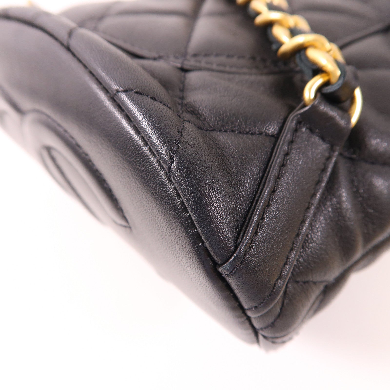 CHANEL 牛皮皮革Mini Backpack金扣鏈帶背包