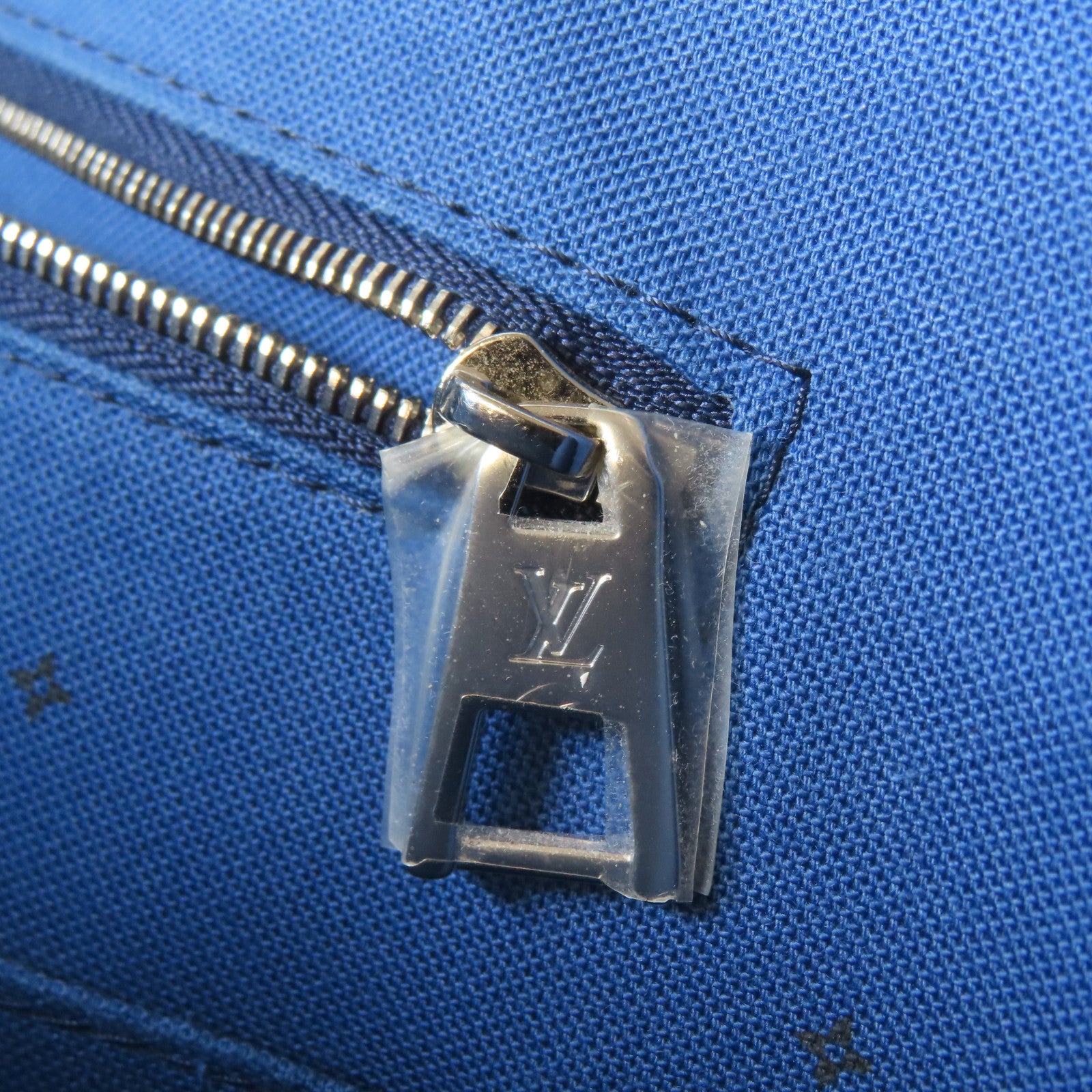 LOUIS VUITTON 【激減優惠】Monogram Escale OnTheGo GM銀扣手挽肩背兩用袋藍色/白色