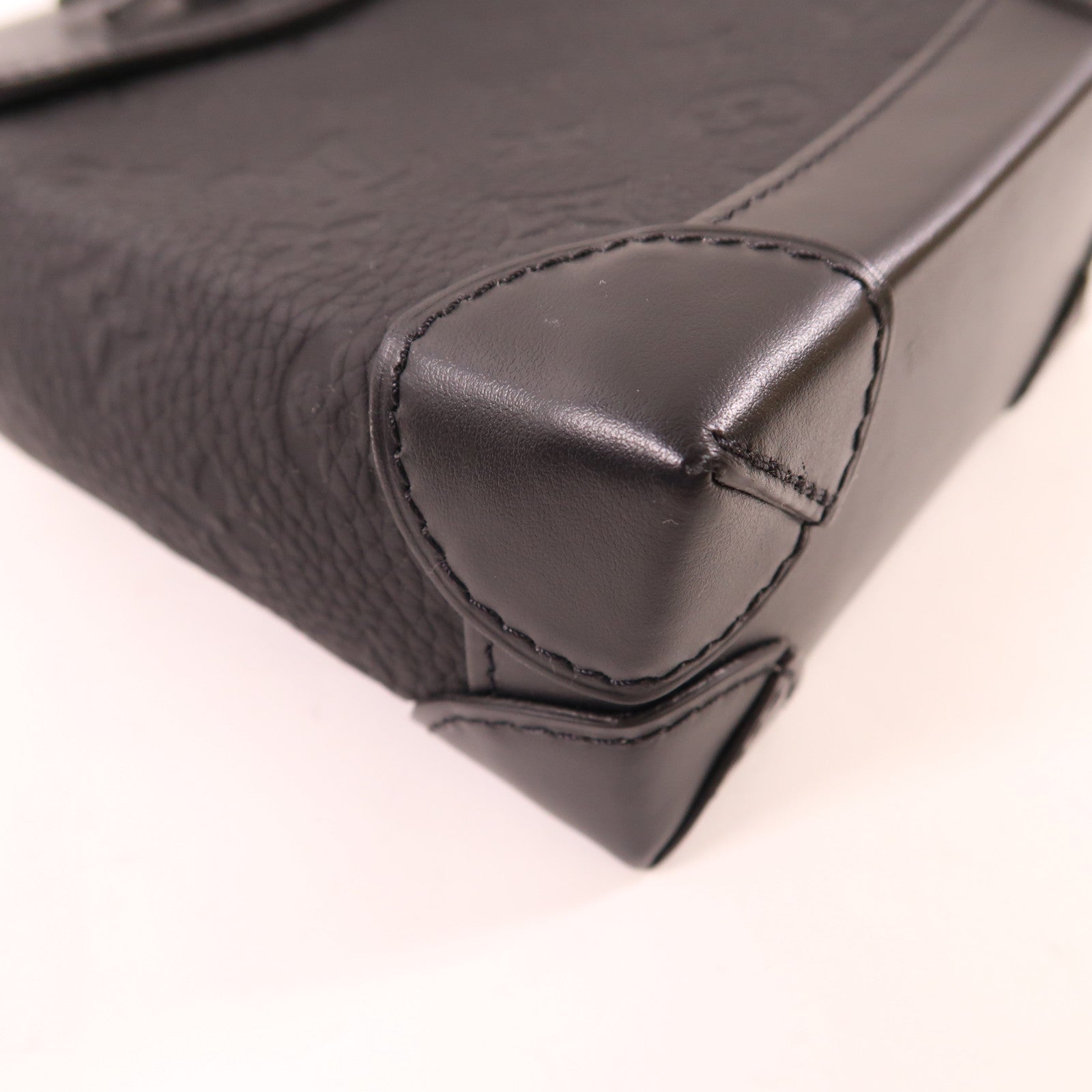 LOUIS VUITTON LV Nano Steamer Shoulder Bag M82772 Monogram Taurillon Black