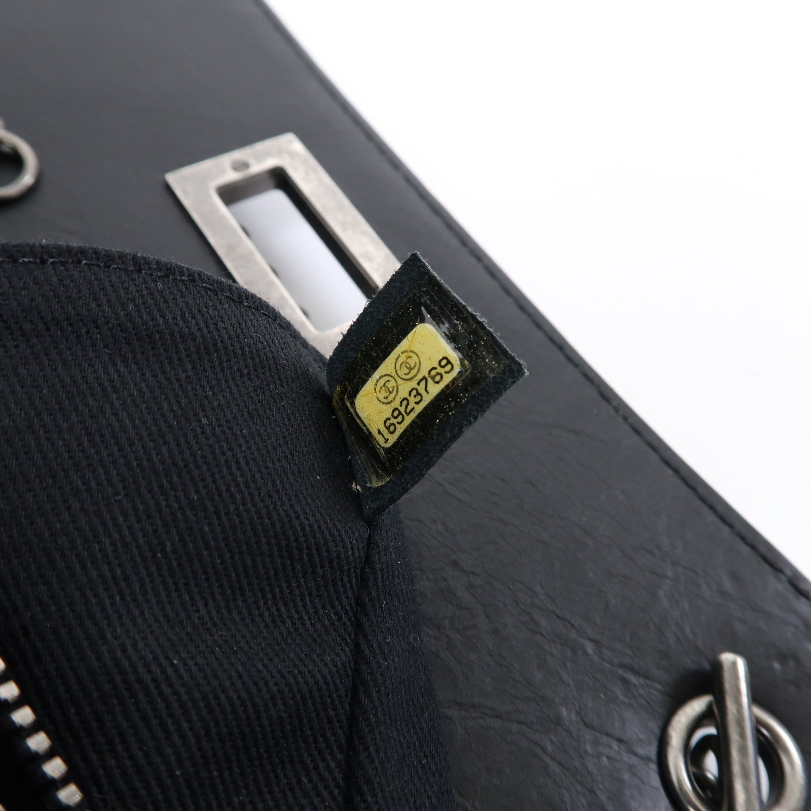 CHANEL 【激減優惠】菱格羊皮皮革Chain Shoulder銀扣鏈帶肩背袋黑色