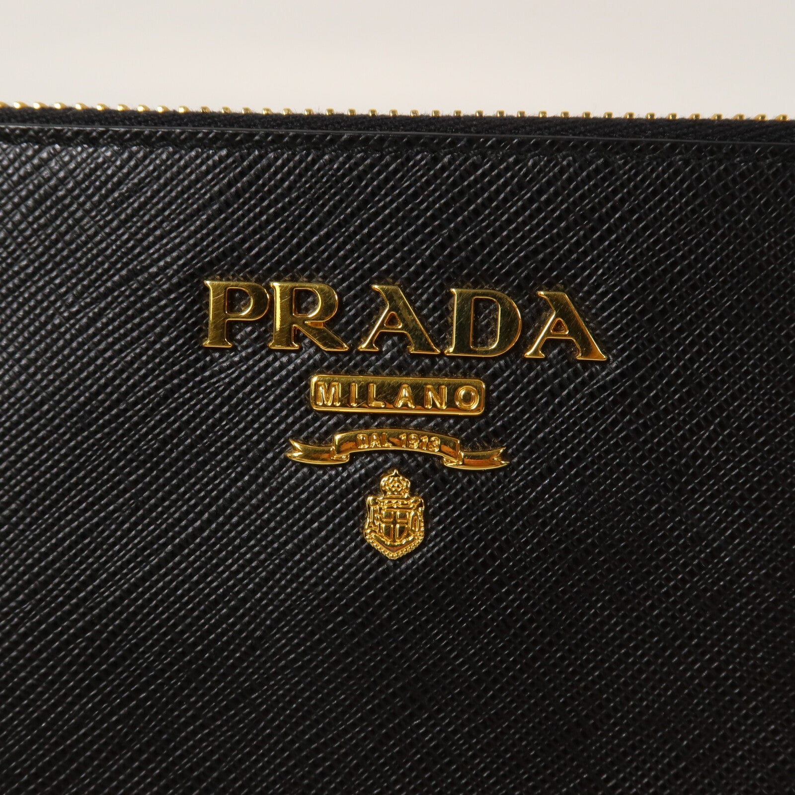 PRADA Saffiano皮革Pouch bag手拿包