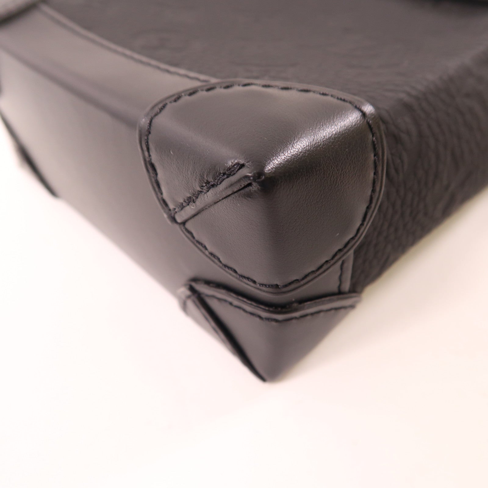 LOUIS VUITTON LV Nano Steamer Shoulder Bag M82772 Monogram Taurillon Black