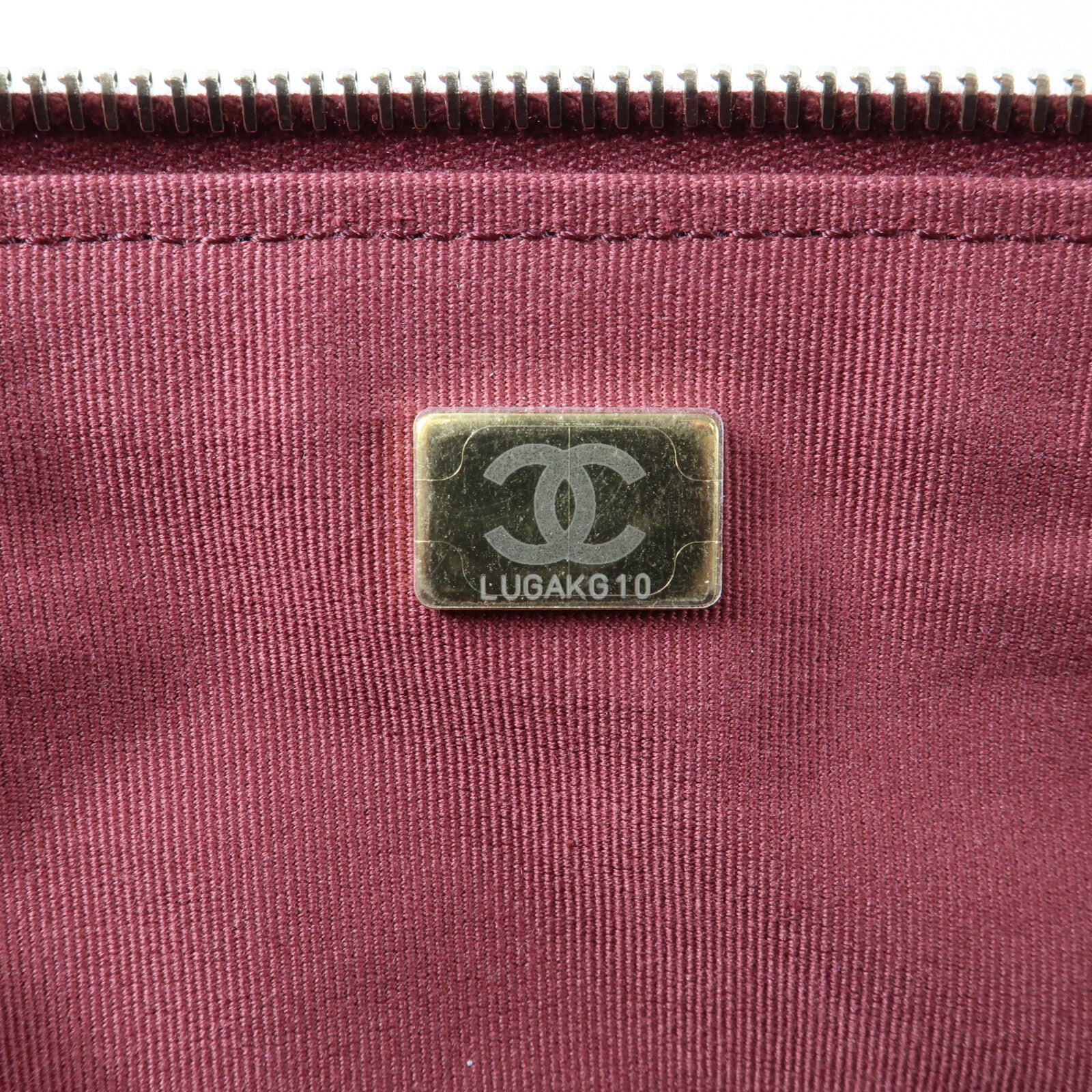CHANEL 牛皮皮革Maxi Hobo金扣肩背袋