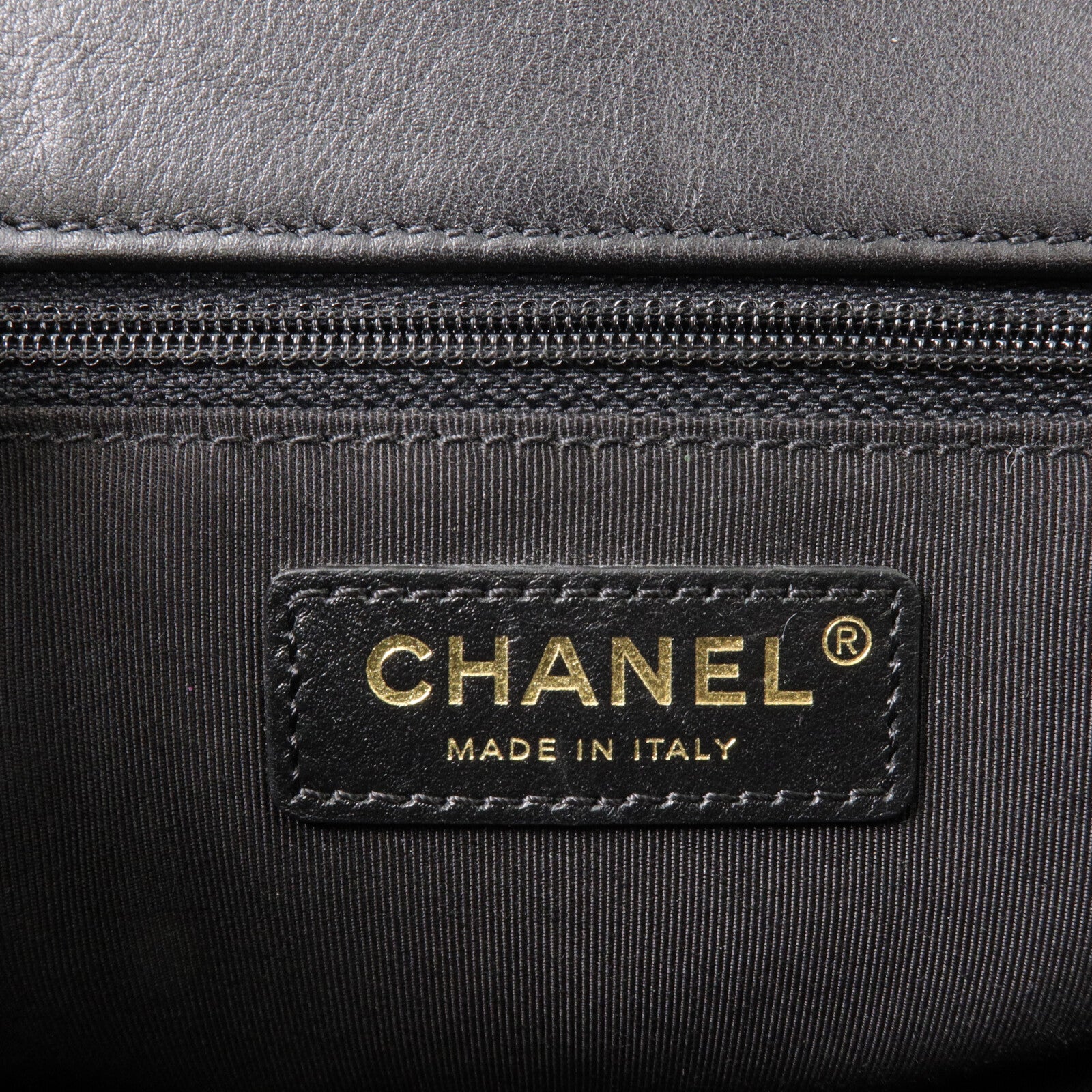 CHANEL 牛皮皮革Chain Shoulder鏈帶肩背袋