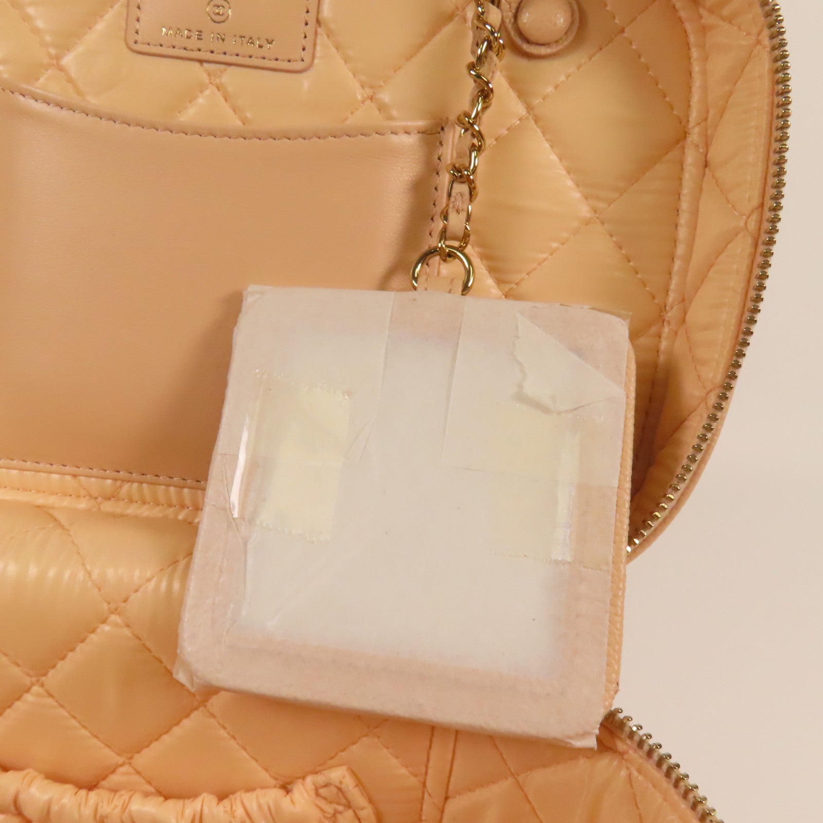 CHANEL 牛皮皮革Vanity Bag金扣化妝袋