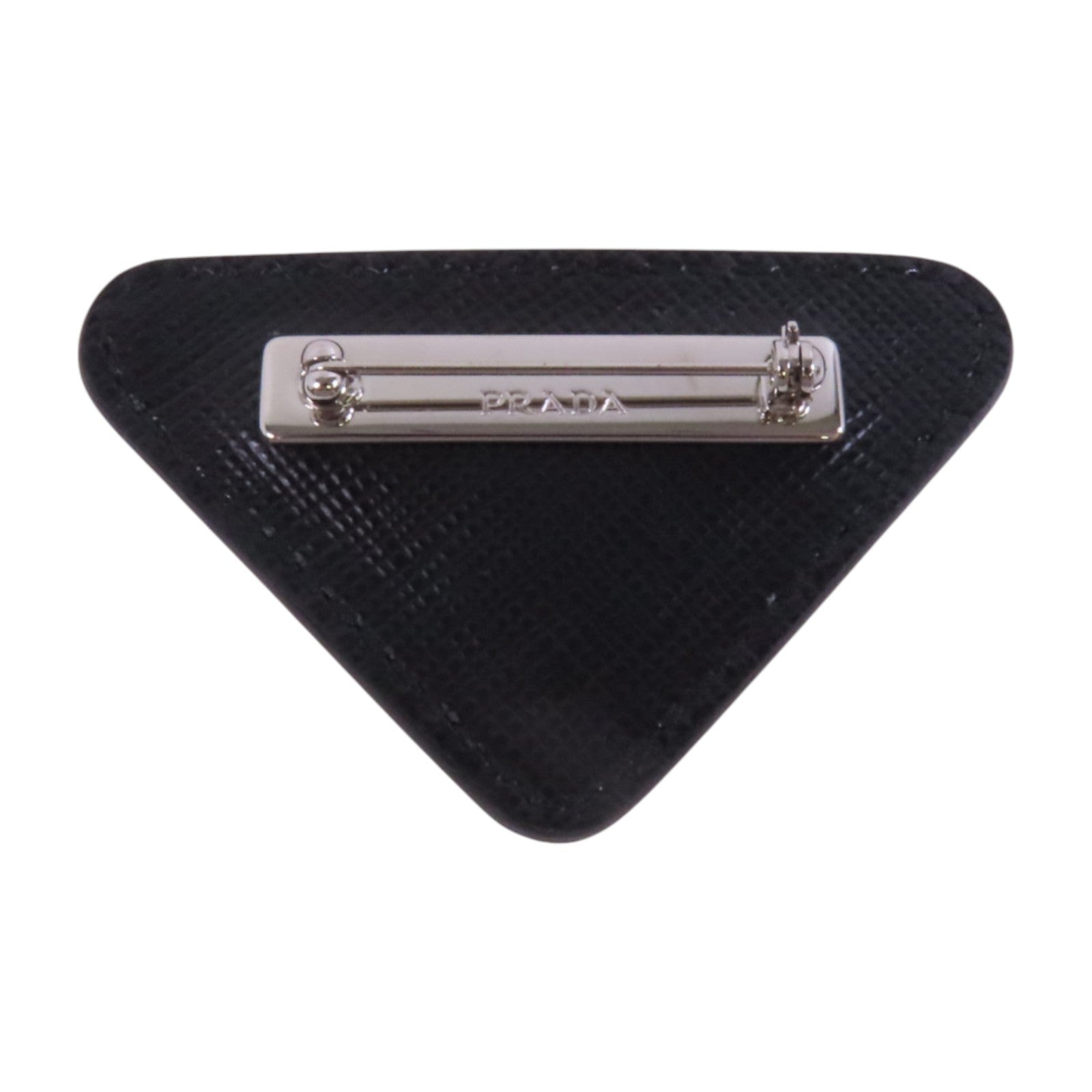 PRADA Saffiano皮革/金屬Brooch銀扣胸針