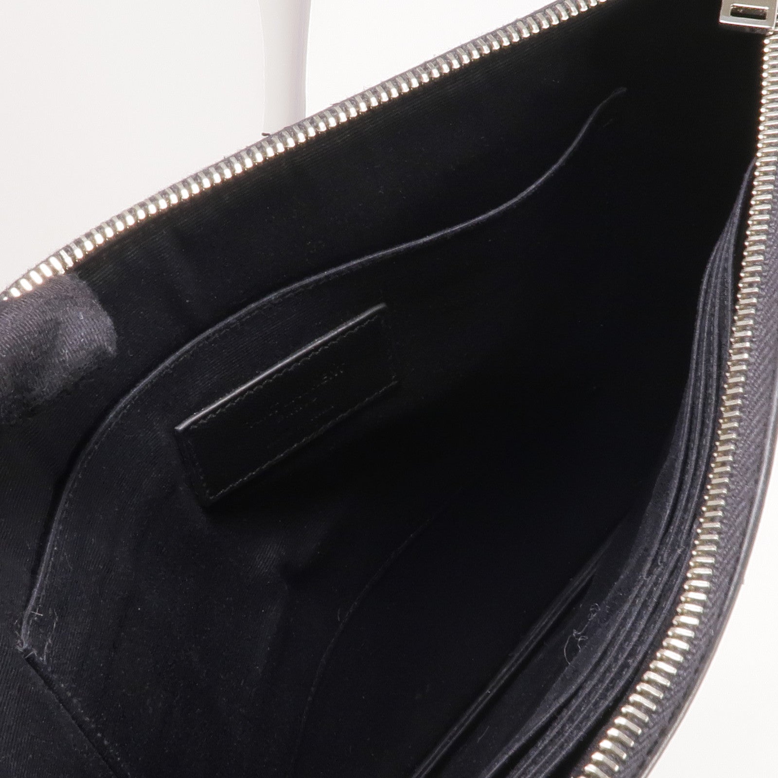 SAINT LAURENT 牛皮皮革Clutch Bag銀扣手拿包