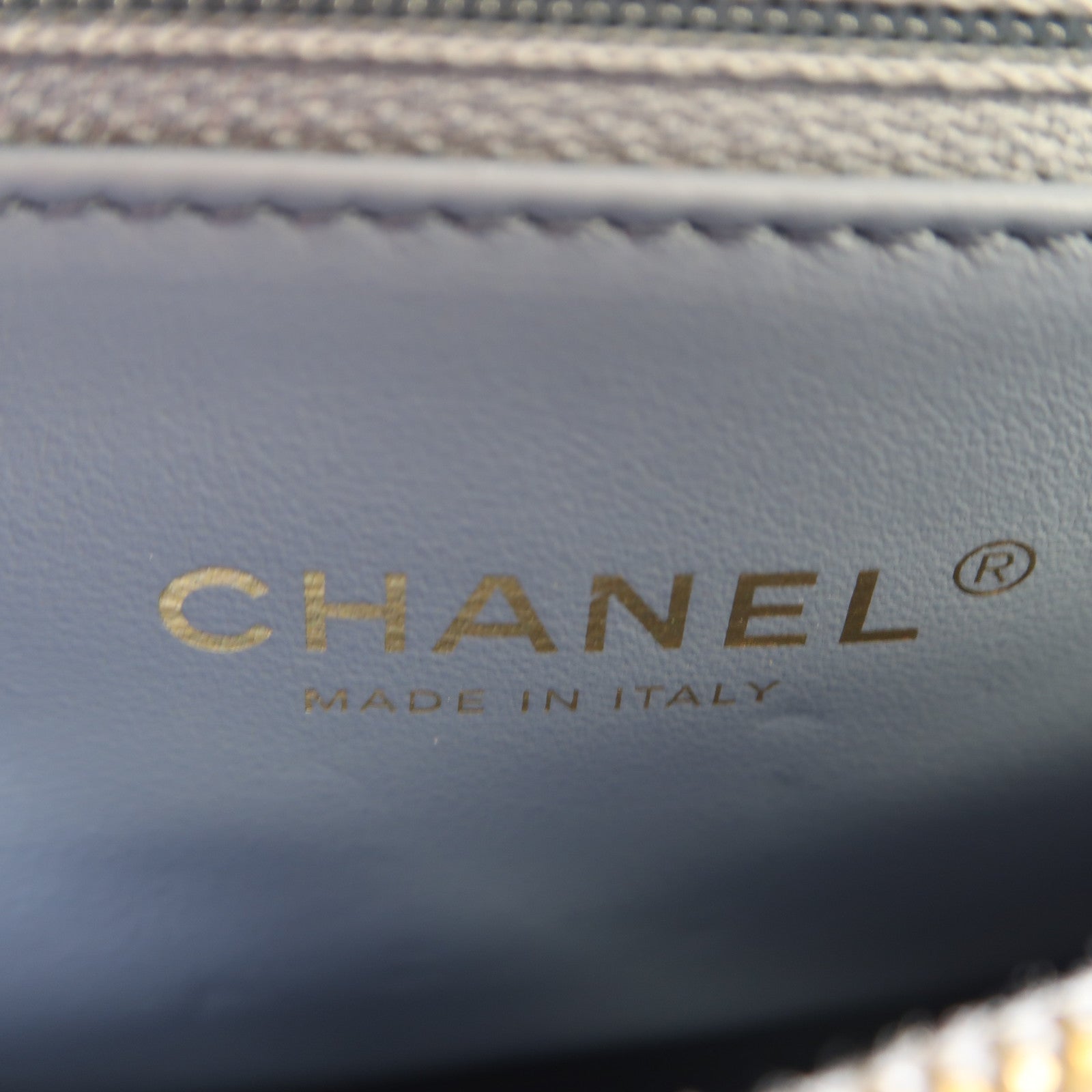 CHANEL 菱格Caviar皮革CoCo Handle Medium金扣手挽肩背兩用袋藍色