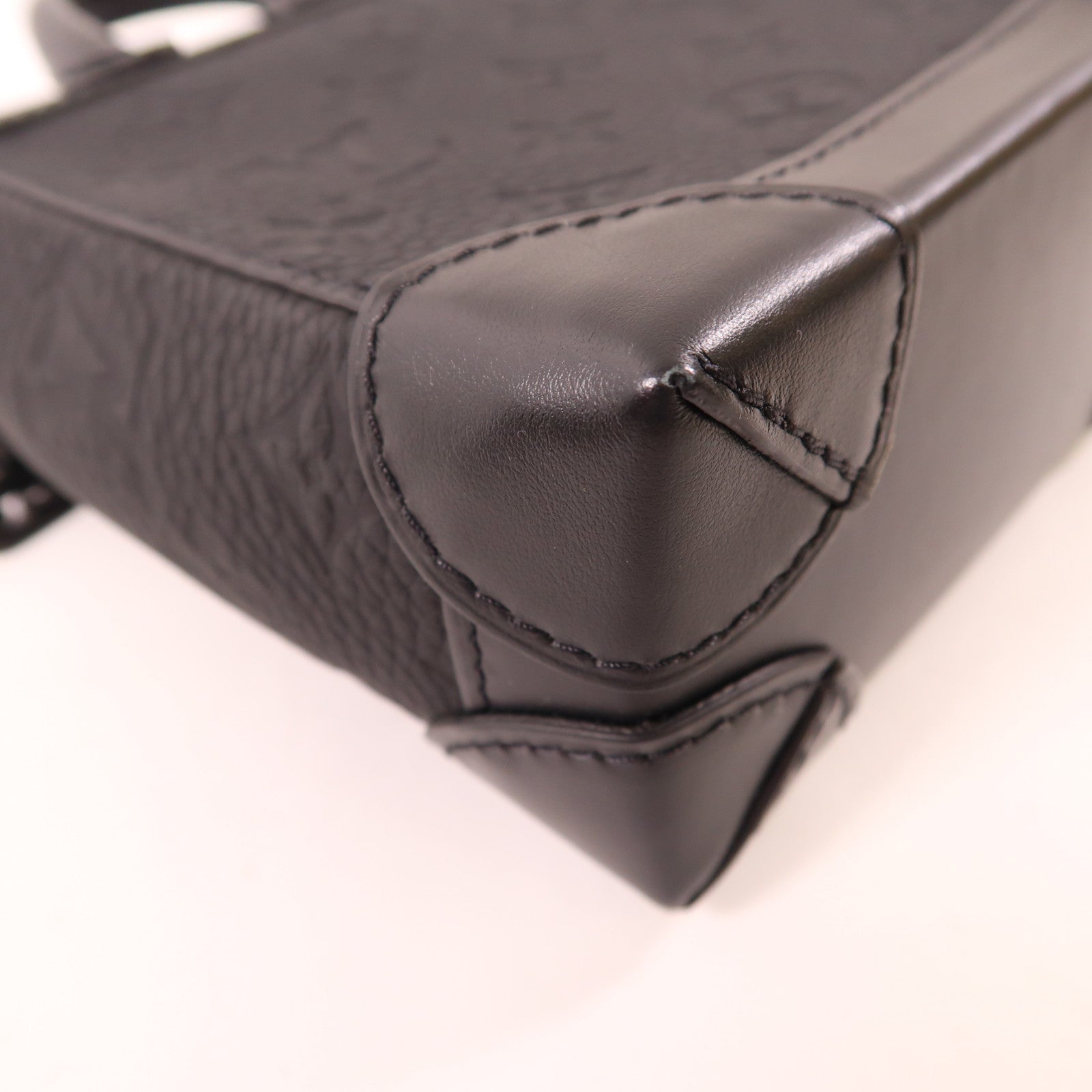 LOUIS VUITTON LV Nano Steamer Shoulder Bag M82772 Monogram Taurillon Black