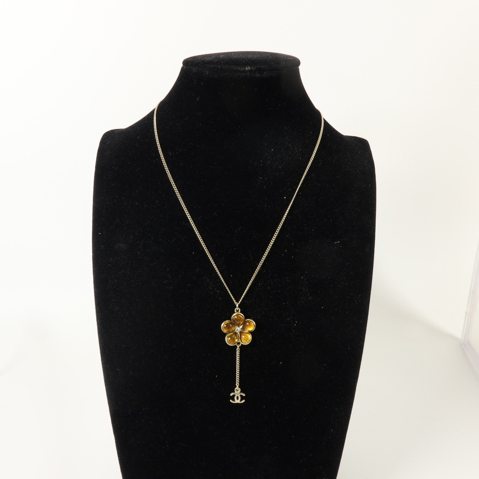 CHANEL 金屬/PVC CC Flower Resin Pendant Necklace項鏈