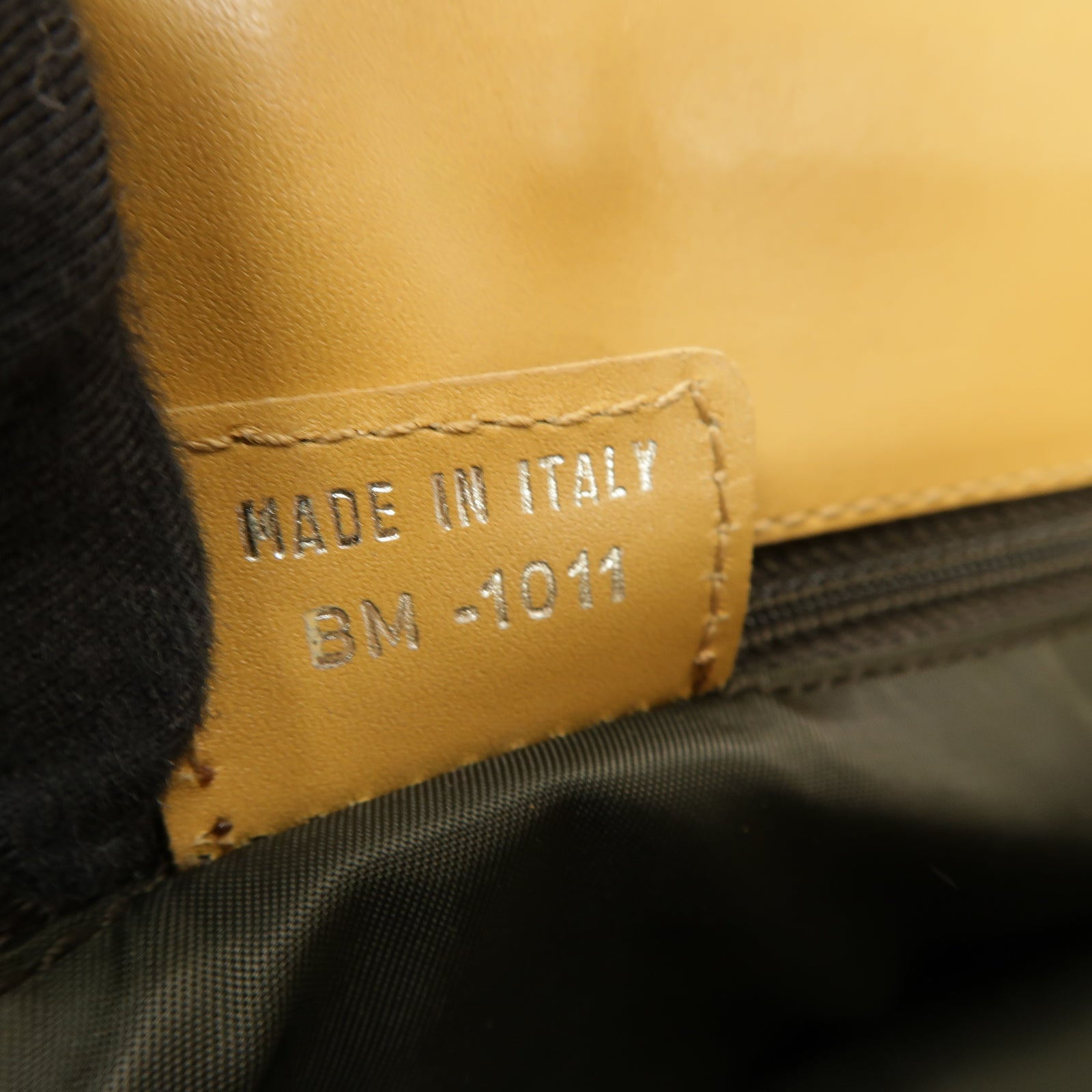 Dior 帆布Shoulder Bag金扣肩背袋棕色