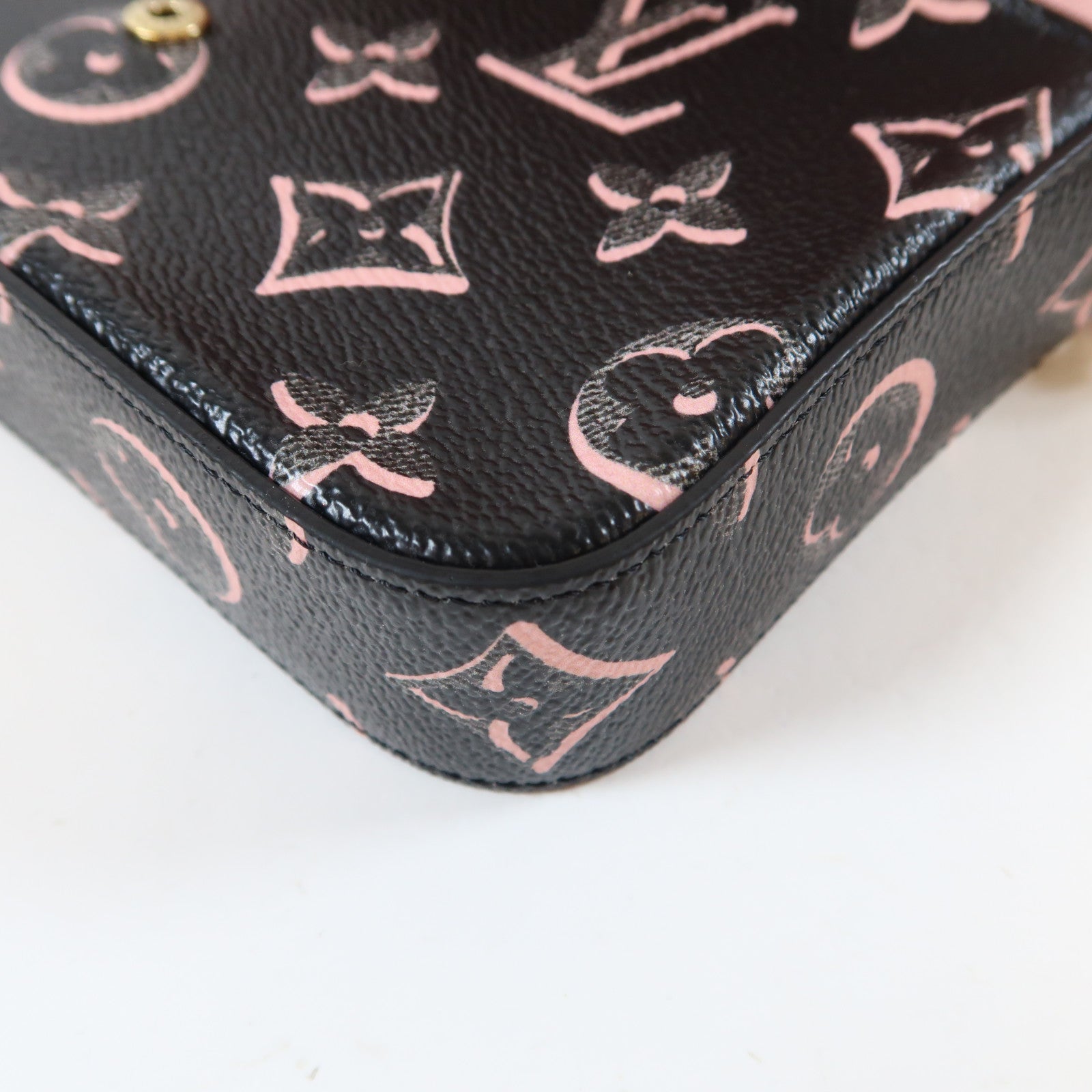 LOUIS VUITTON 【激減優惠】Monogram Felicie Strap & Go金扣肩背袋黑色/粉紅色