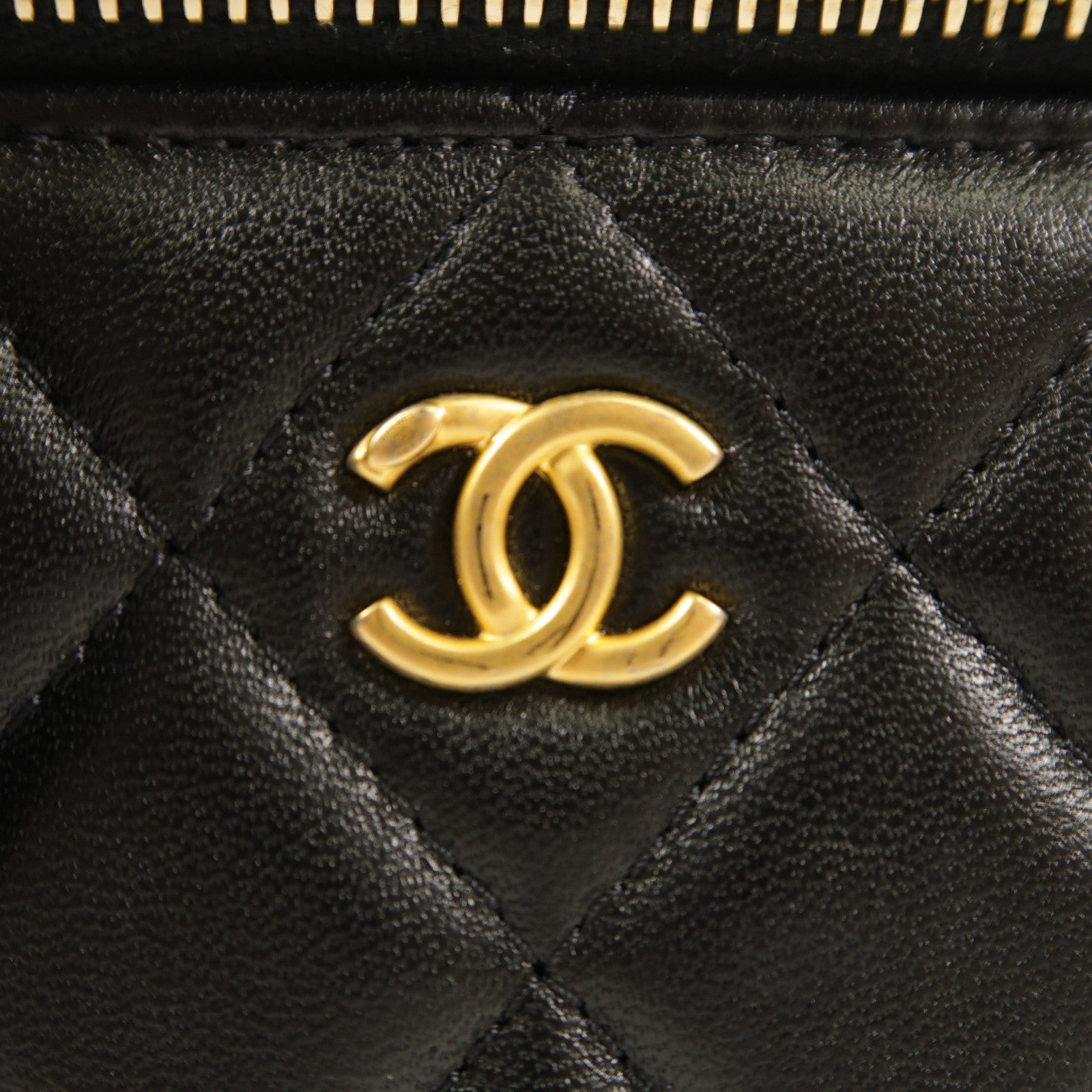 CHANEL 羊皮皮革Vanity Case Gold Ball金扣肩背袋