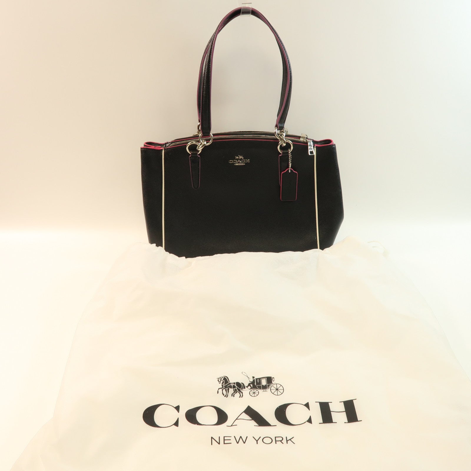 COACH 牛皮皮革Shoulder Bag銀扣肩背袋黑色