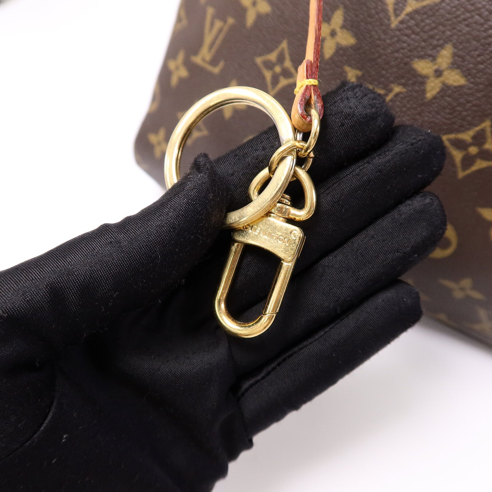 LOUIS VUITTON Monogram Artsy MM肩背袋