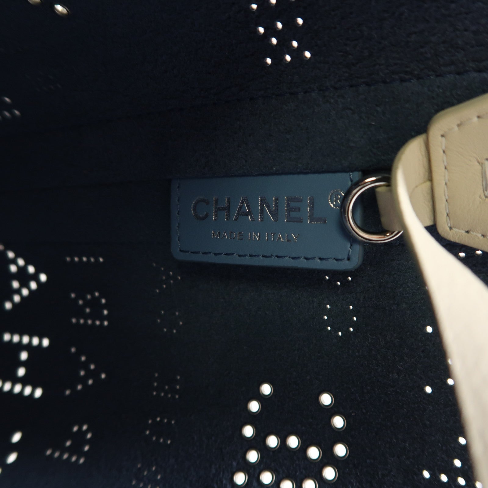 CHANEL 牛皮皮革2 Way Shoulder銀扣鏈帶肩背袋