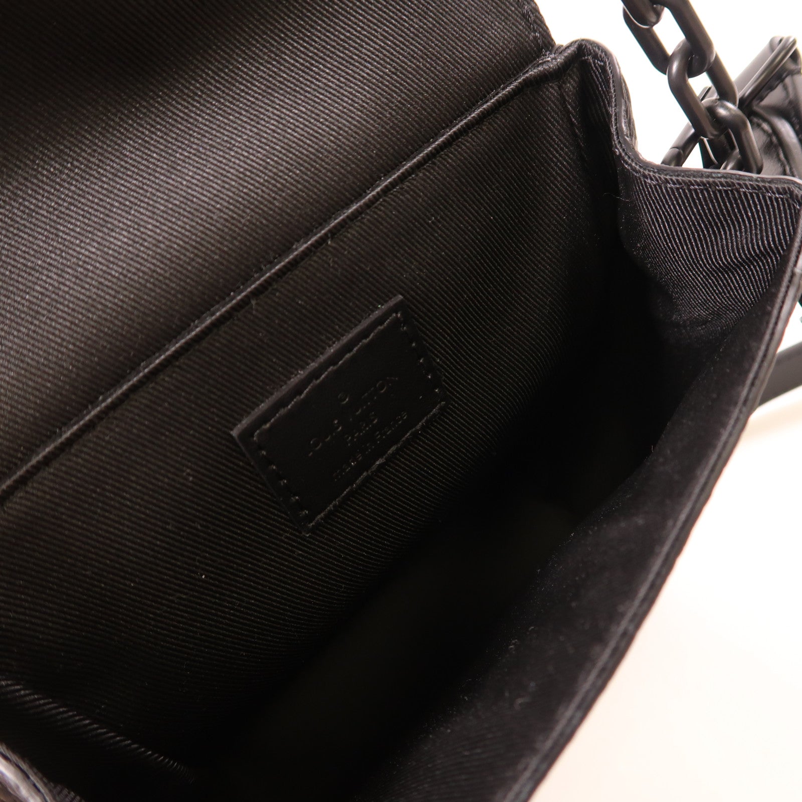 LOUIS VUITTON LV Nano Steamer Shoulder Bag M82772 Monogram Taurillon Black