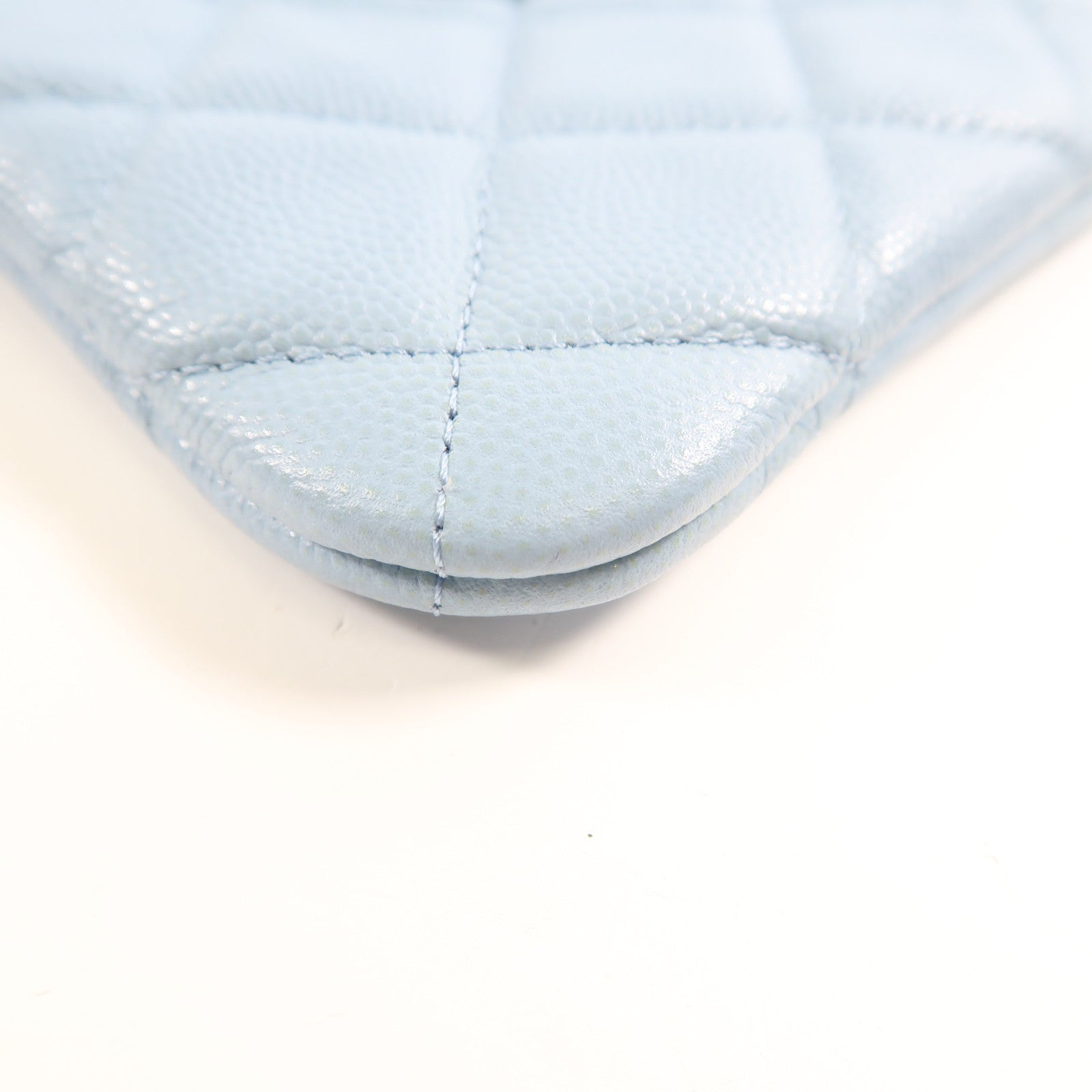 CHANEL 【激減優惠】牛皮皮革Pouch金扣手拿包