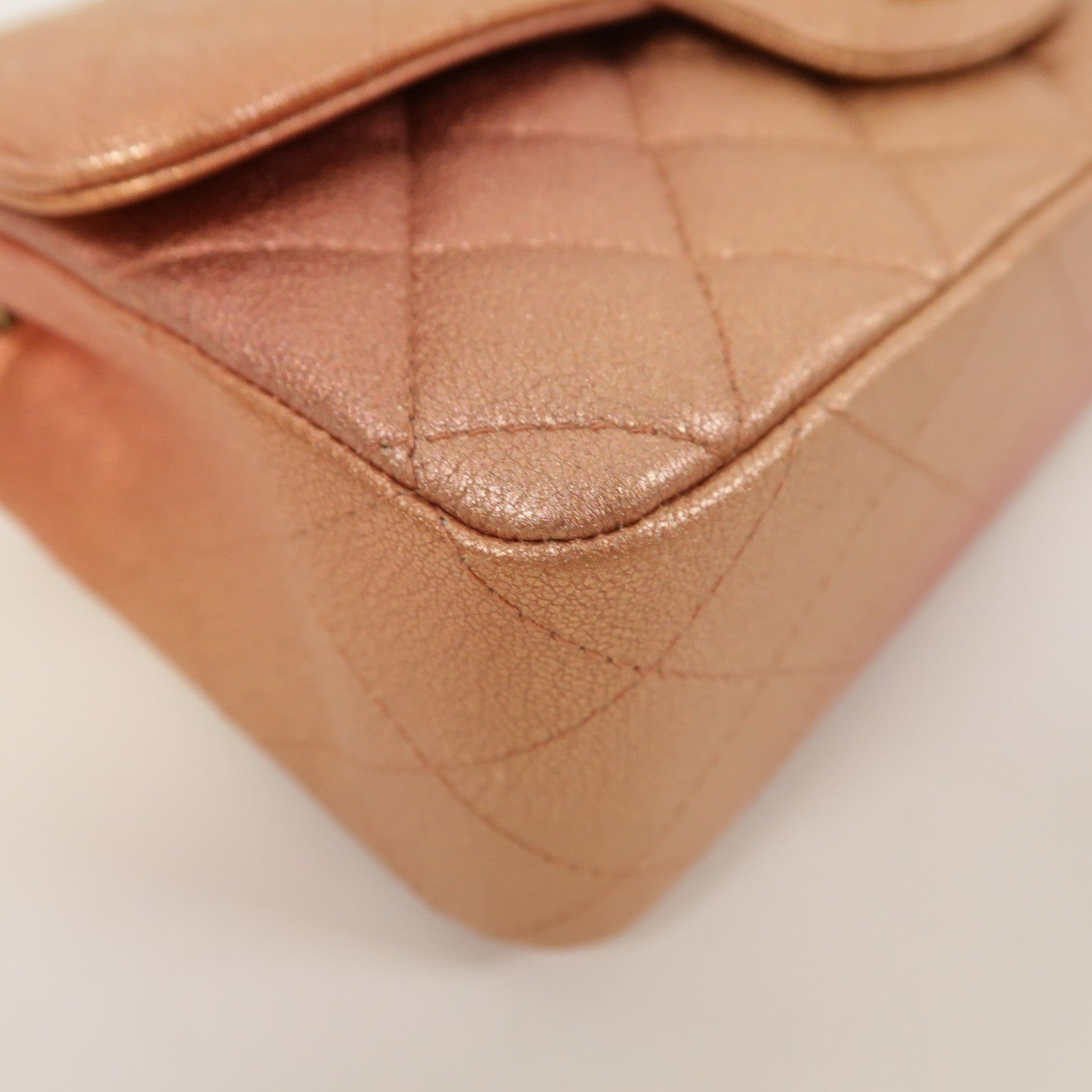 CHANEL 菱格牛皮皮革Classic 20金扣鏈帶肩背袋粉紅色