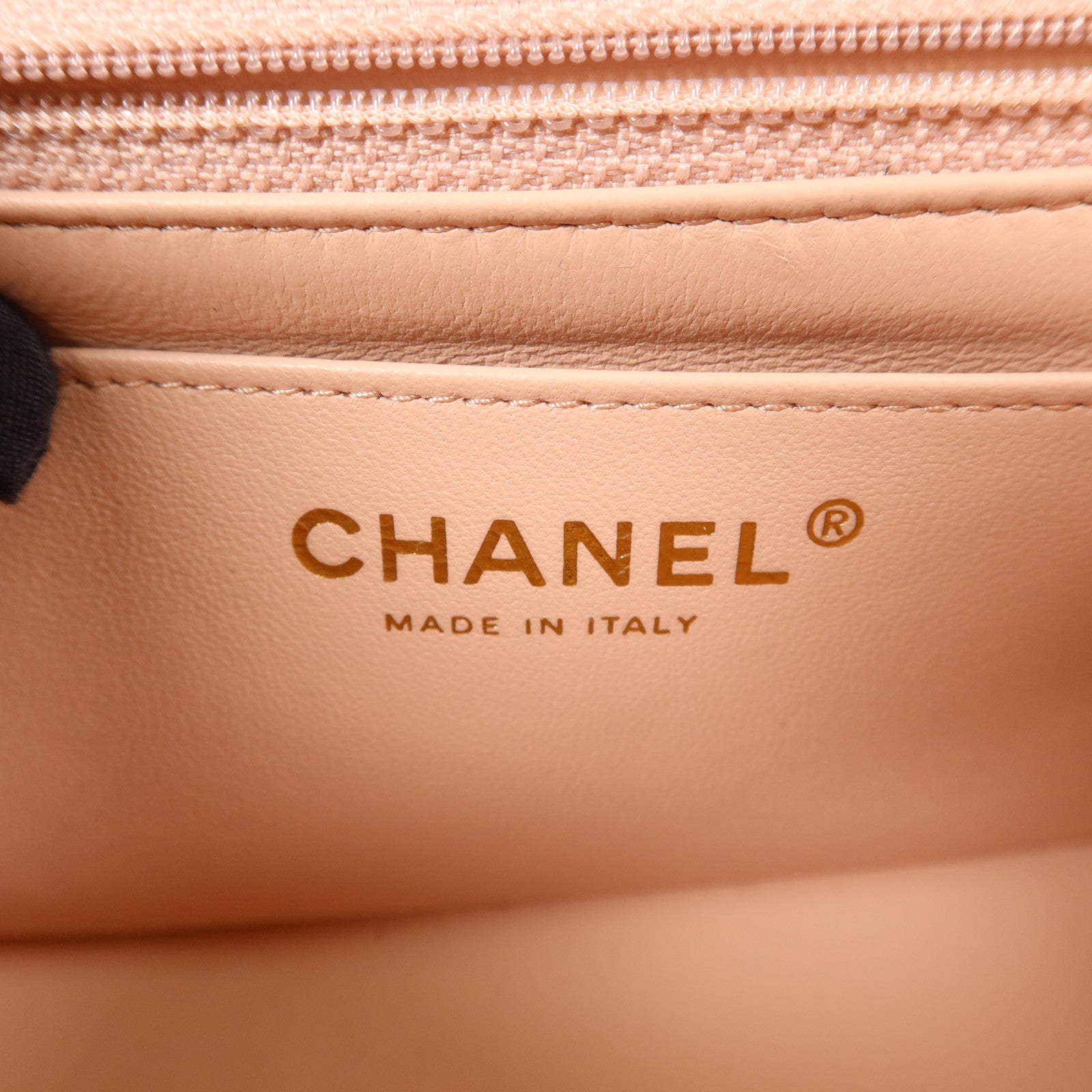 CHANEL 牛皮皮革Mini Classic 20金扣鏈帶肩背袋