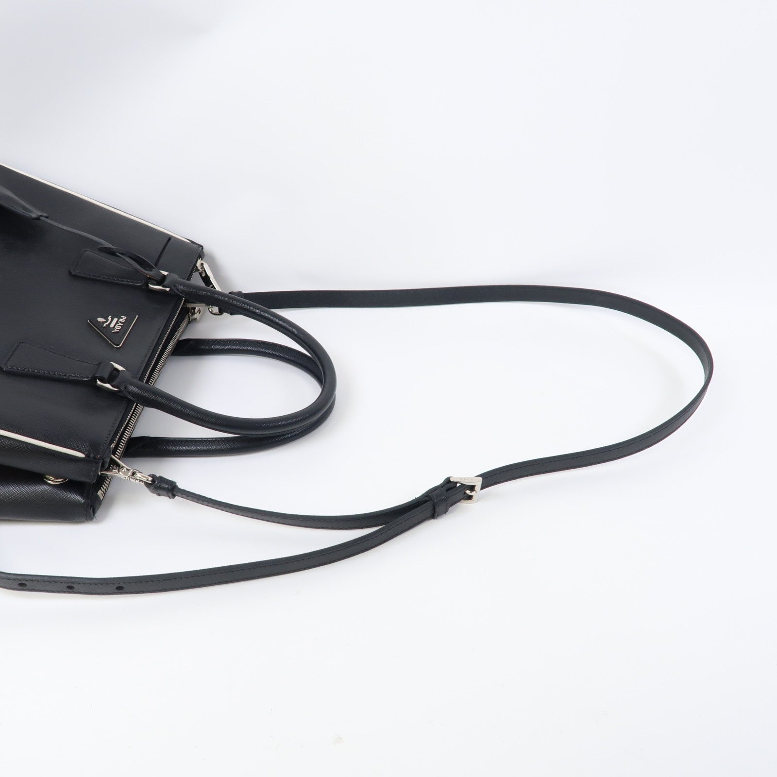 PRADA 牛皮皮革2 Way Shoulder Bag銀扣手挽肩背兩用袋黑色