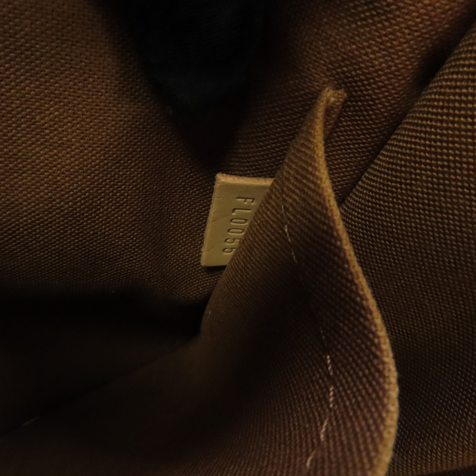 LOUIS VUITTON Monogram Popincourt Haut金扣手挽袋棕色