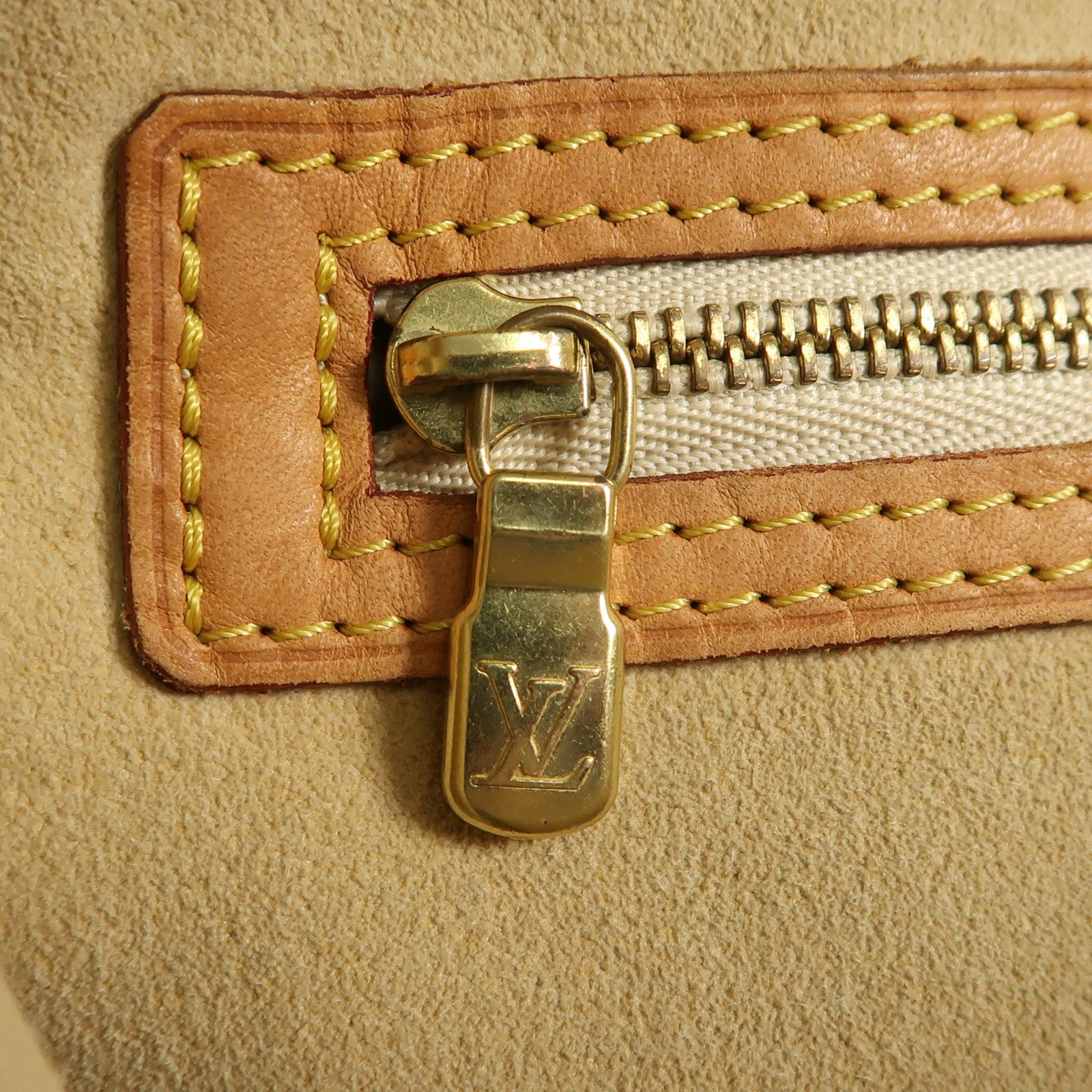 LOUIS VUITTON 【激減優惠】Damier Azur Hampstead PM金扣手挽袋