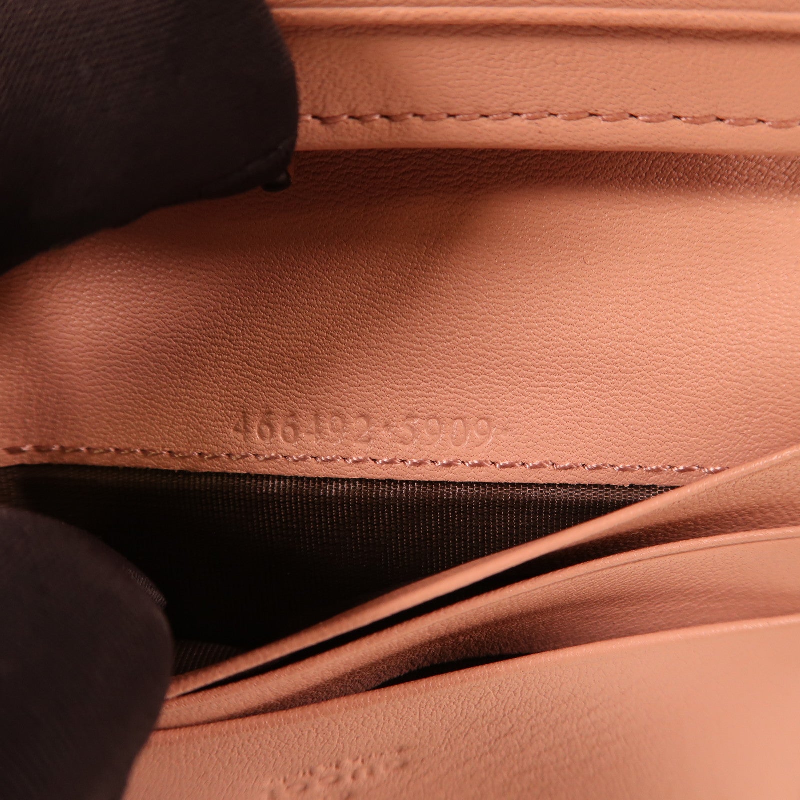 GUCCI 牛皮皮革GG Marmont Wallet錢包