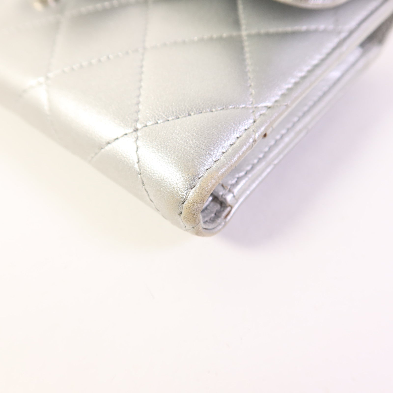 CHANEL 羊皮皮革Trifold Long Wallet銀扣長錢包