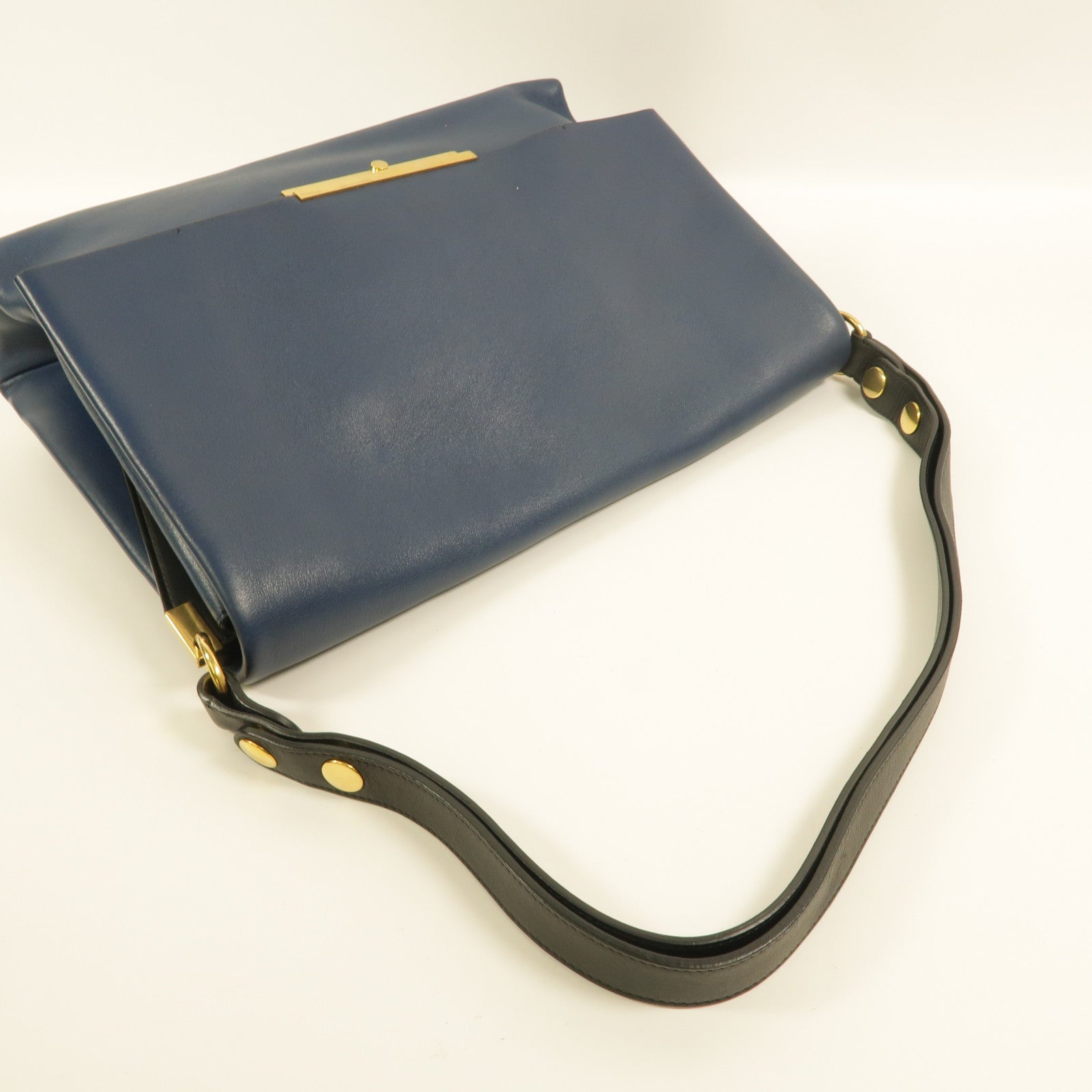CELINE 牛皮皮革Blade Flap Bag肩背袋