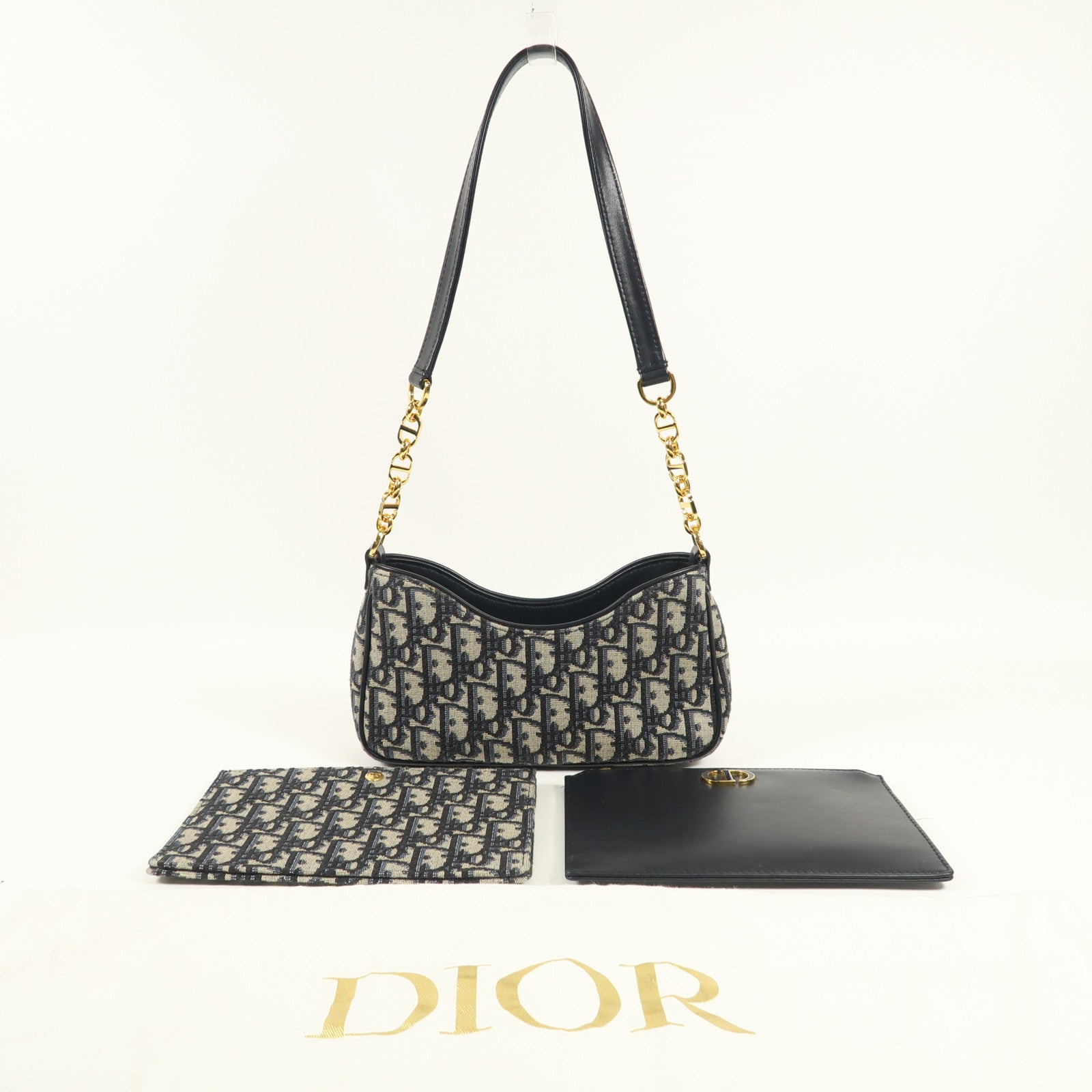 Dior 帆布30 Montaigne Hobo Avenue金扣肩背袋