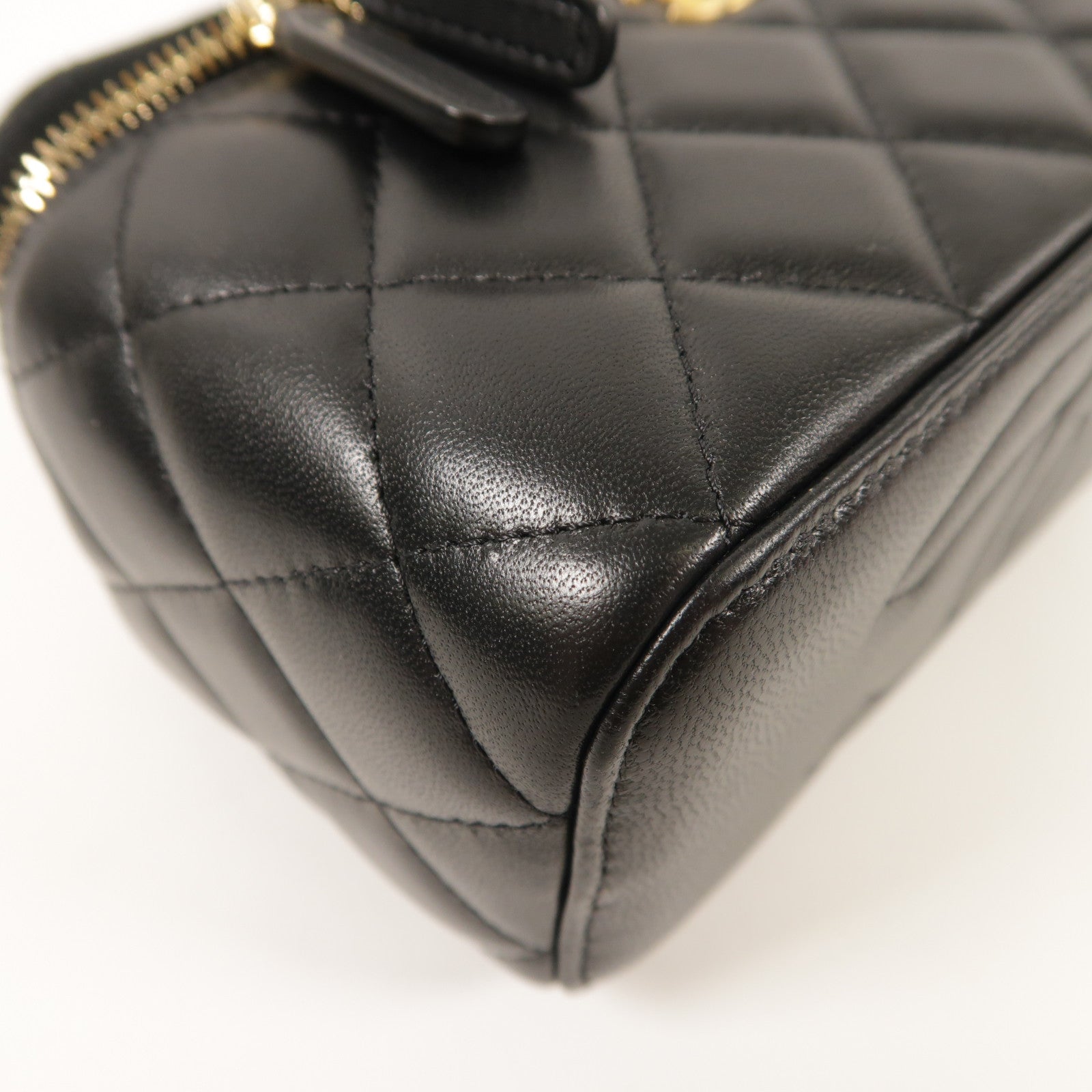 CHANEL 羊皮皮革Vanity Case Gold Ball金扣肩背袋