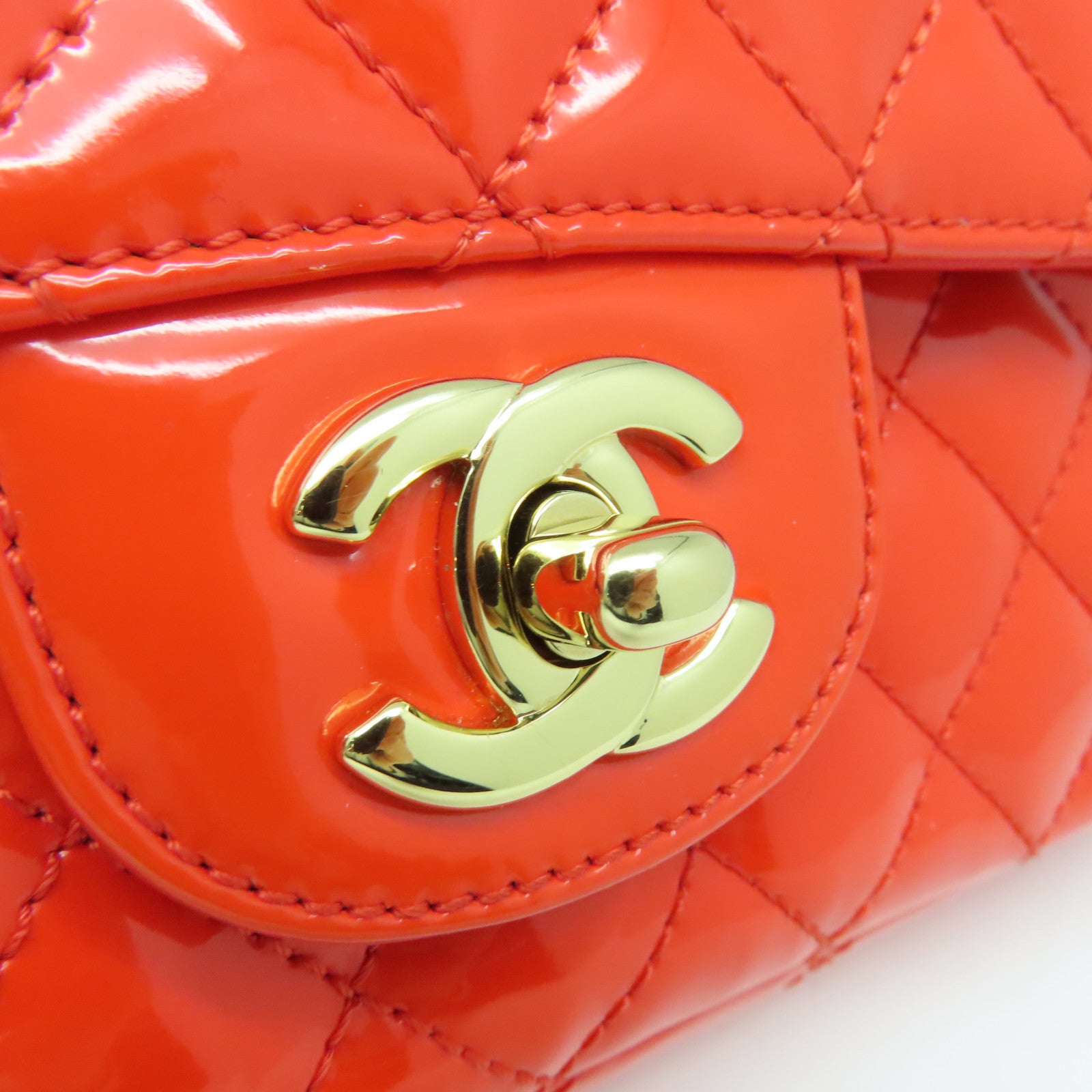 CHANEL 菱格漆皮皮革Chain Shoulder Bag金扣链带肩背袋橙色