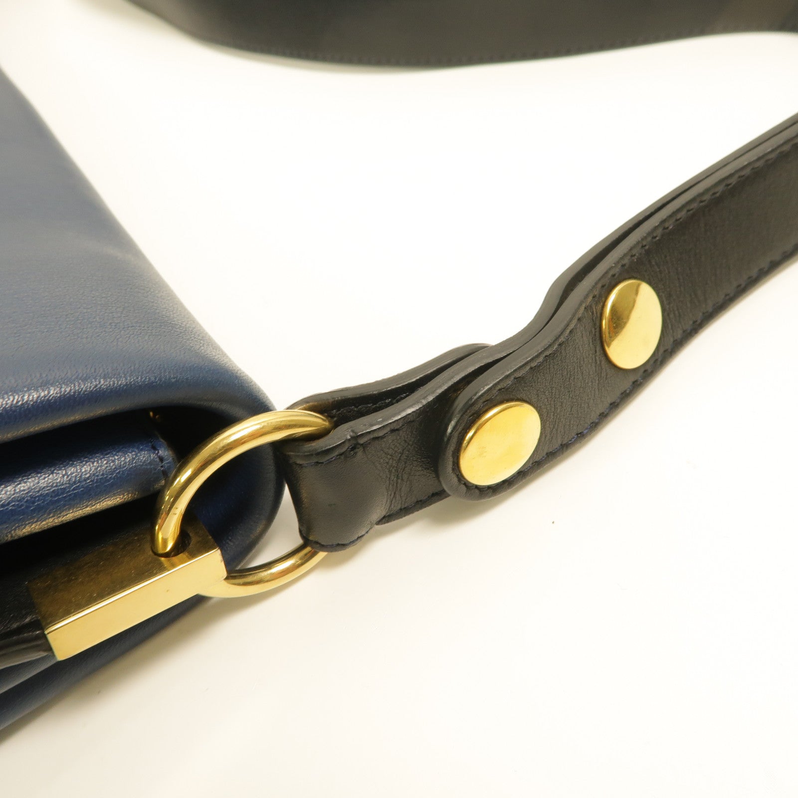CELINE 牛皮皮革Blade Flap Bag肩背袋