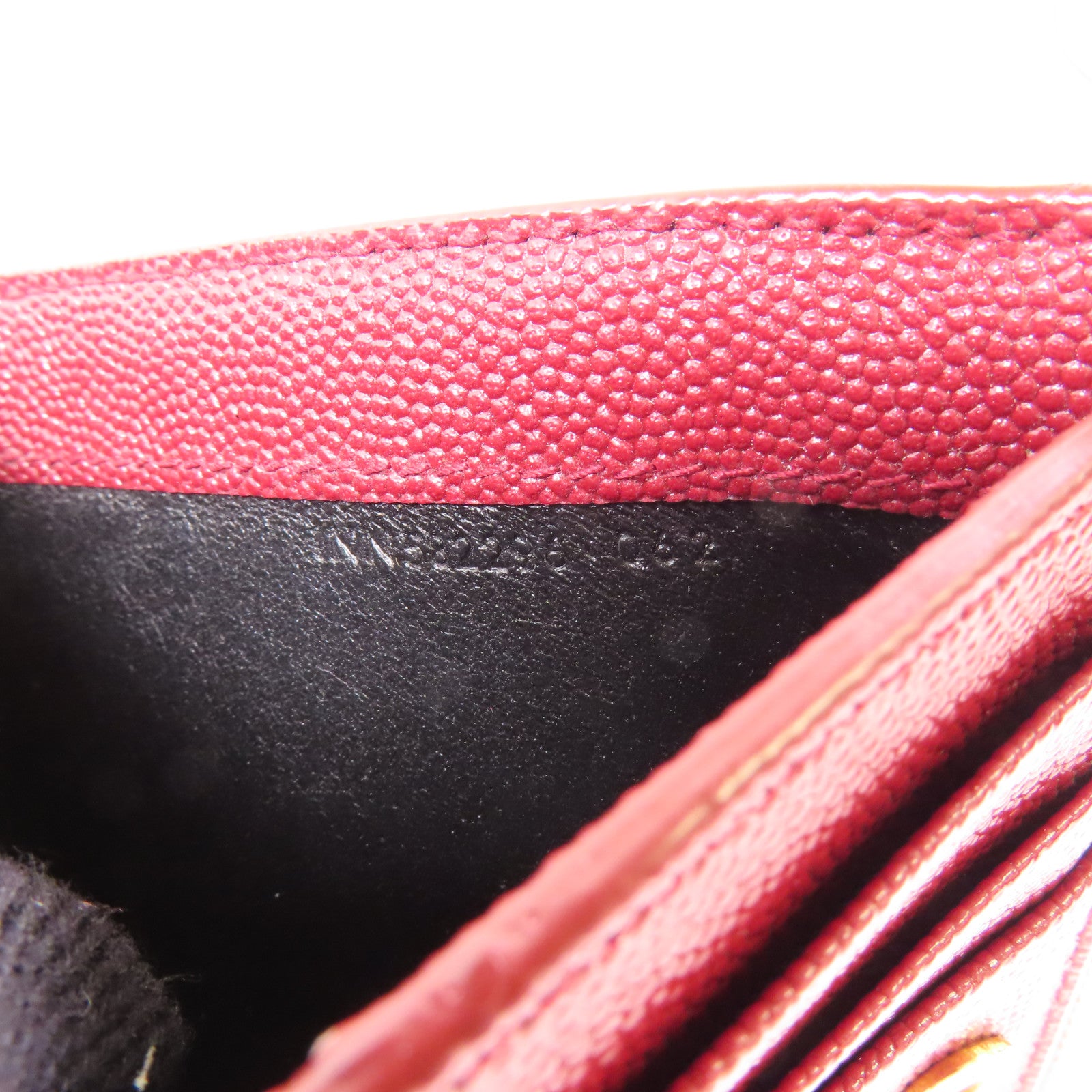 YVES SAINT LAURENT 牛皮皮革Bifold Wallet金扣錢包