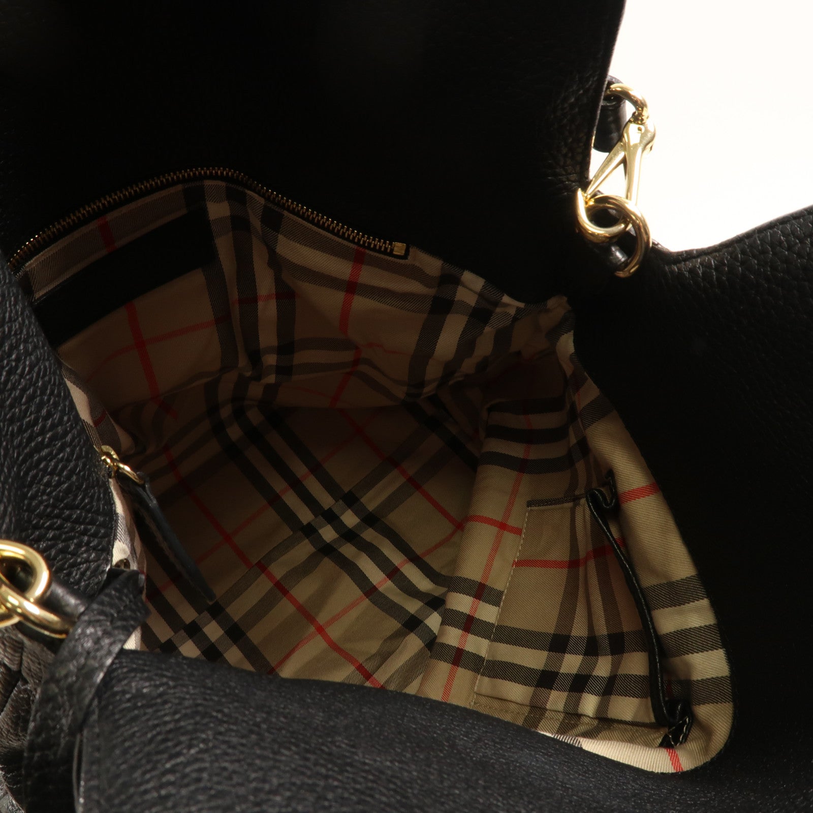 BURBERRY 牛皮皮革Hand Bag金扣手挽袋黑色