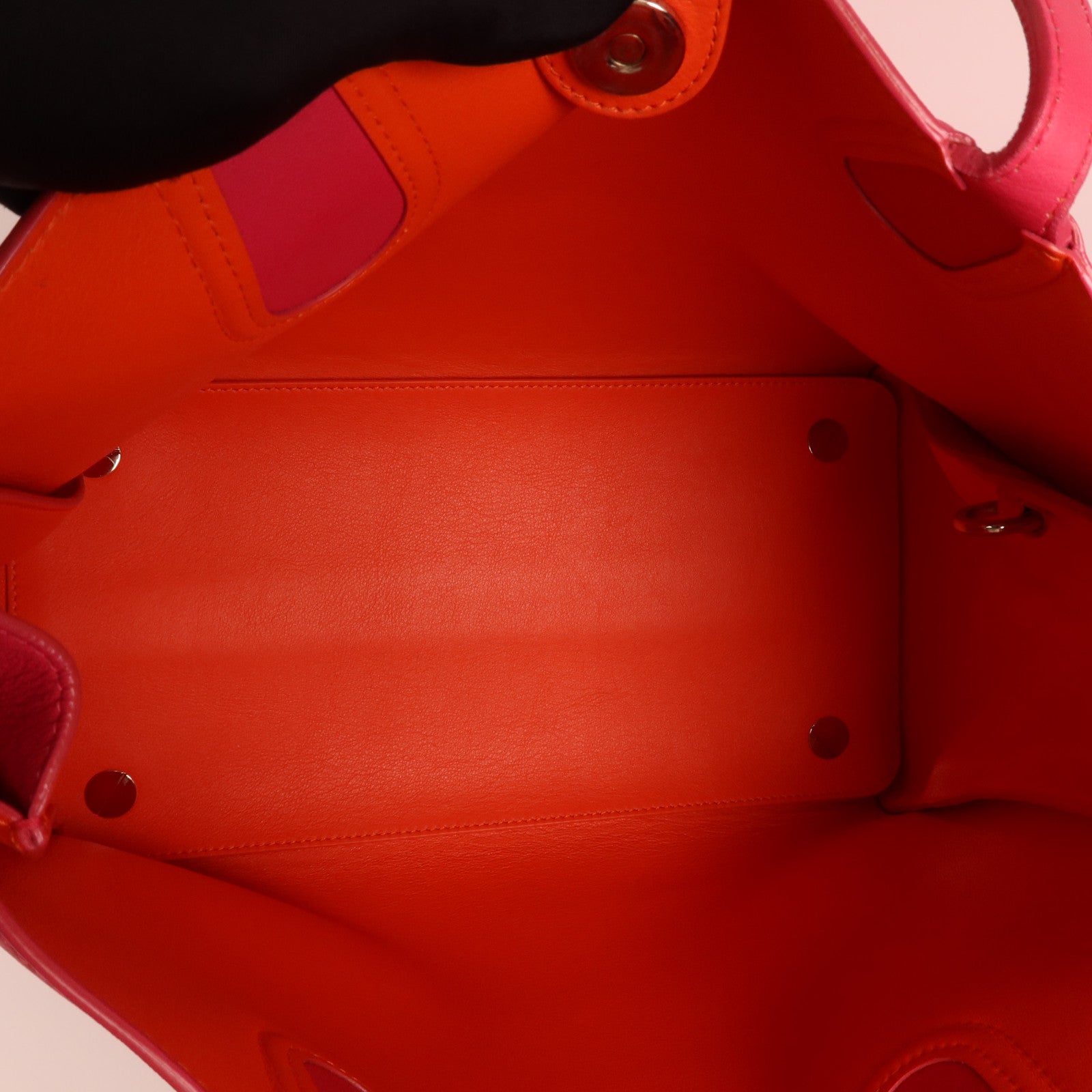 Dior 羊皮皮革Shoulder Bag銀扣肩背袋