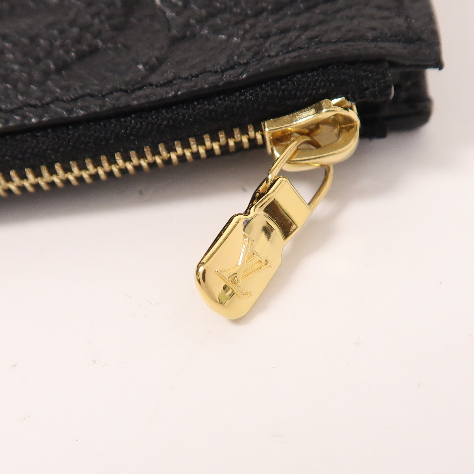 LOUIS VUITTON Monogram Empreinte Zoe Wallet金扣錢包