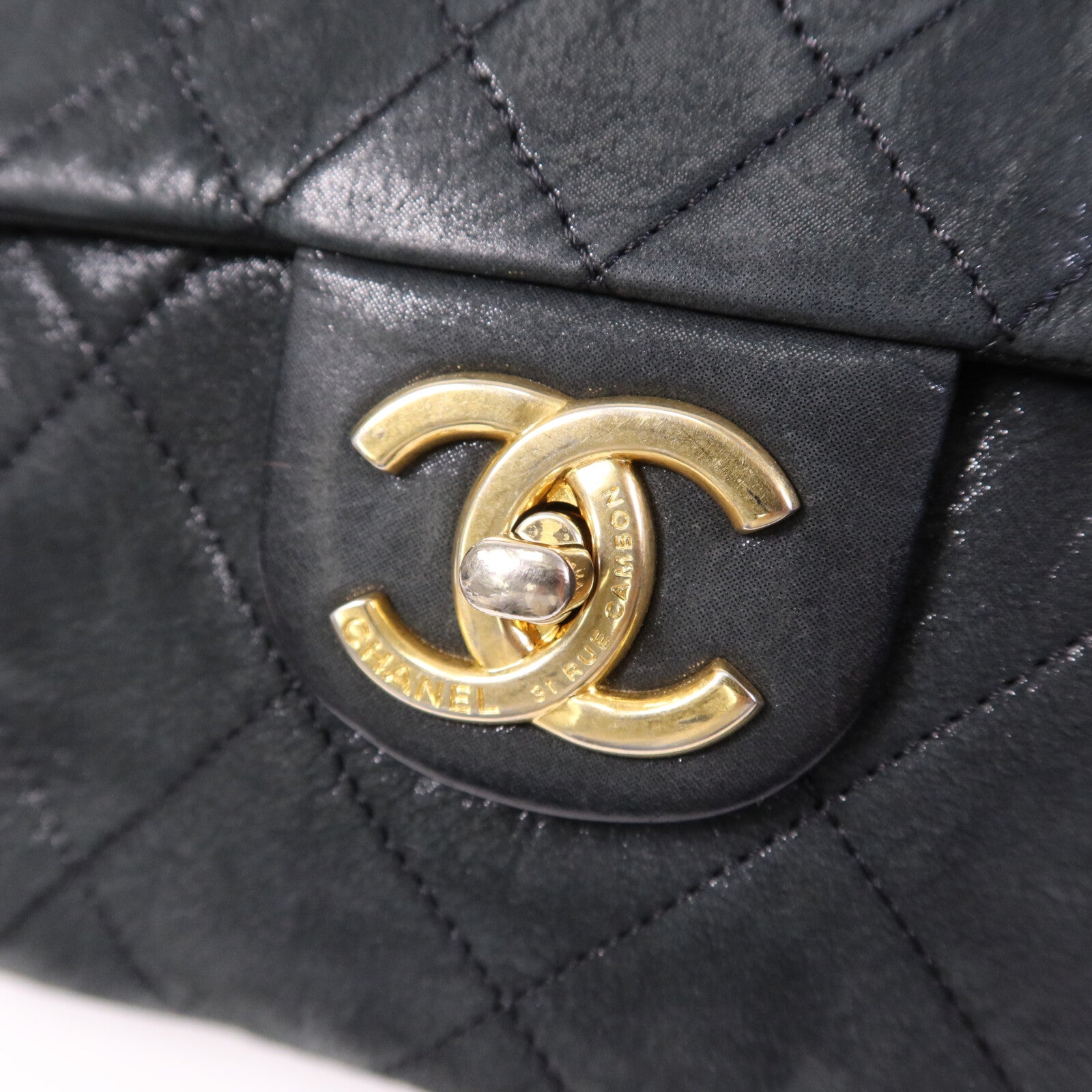 CHANEL 牛皮皮革Chic Qoilt Accordion Flap Bag金扣鏈帶肩背袋