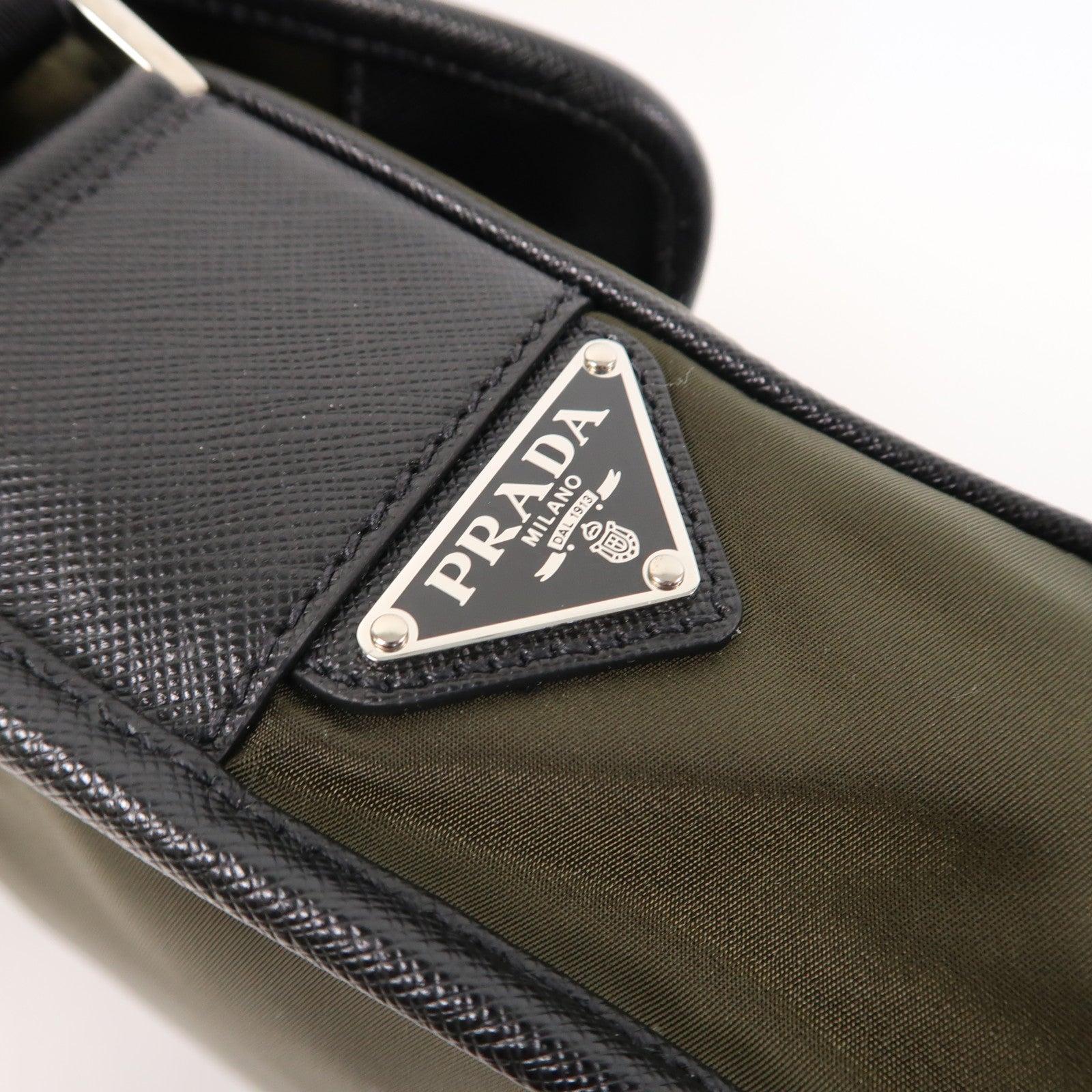 PRADA 尼龍Shoulder Bag銀扣肩背袋綠色